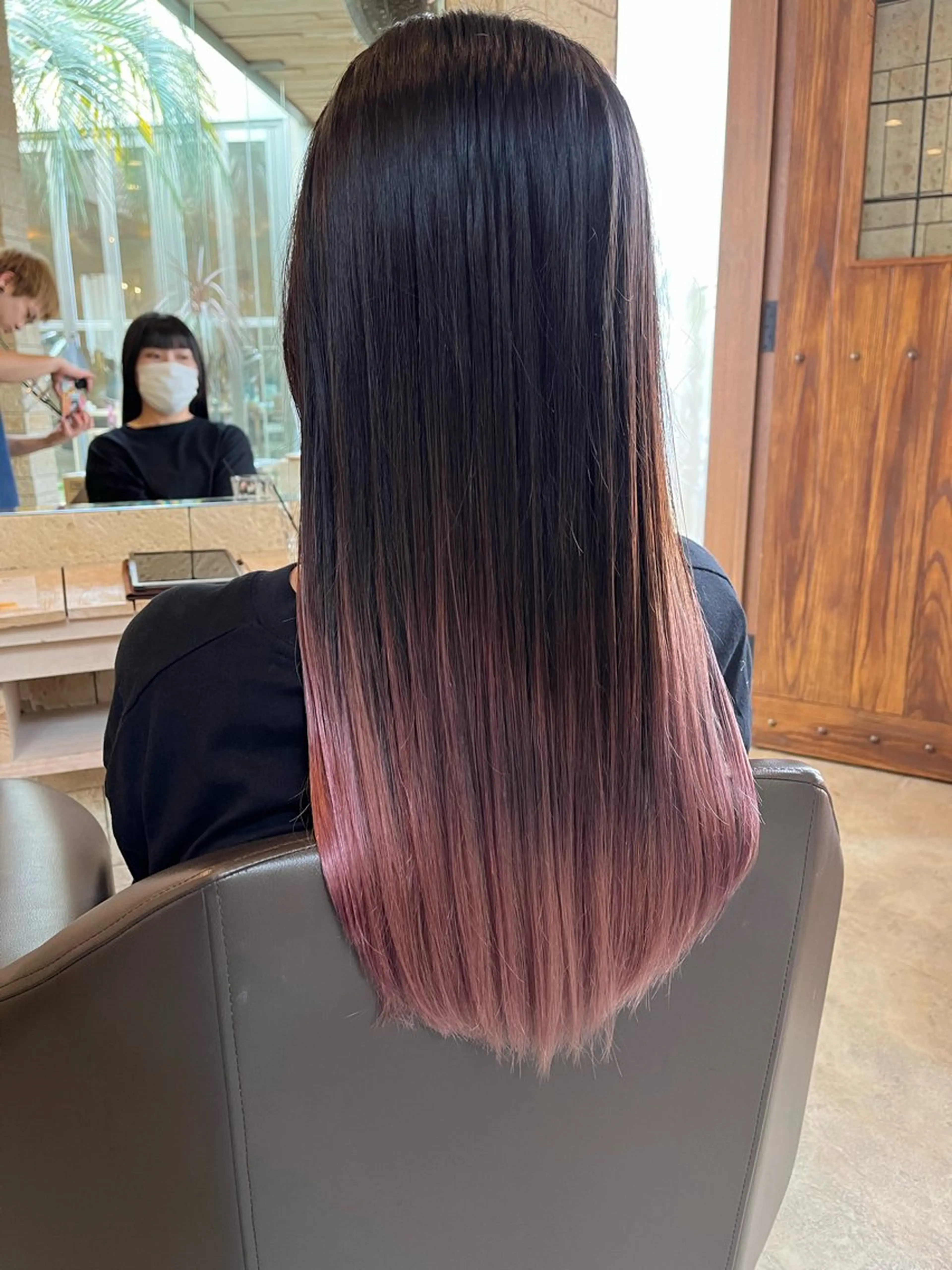 ロング カット ヘアカラー 小塚 和眞のヘアスタイル