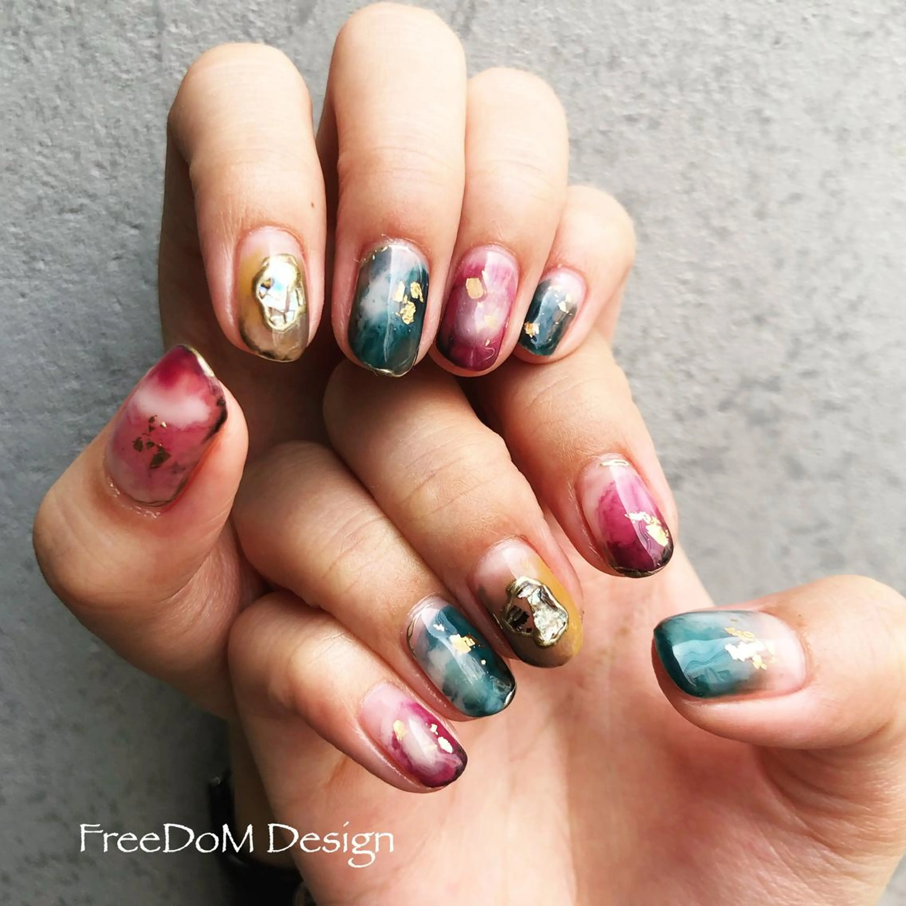 ネイル ニュアンスネイル ハンドネイル ＦreeDoＭ   Design所属・W KUMIのネイルデザイン