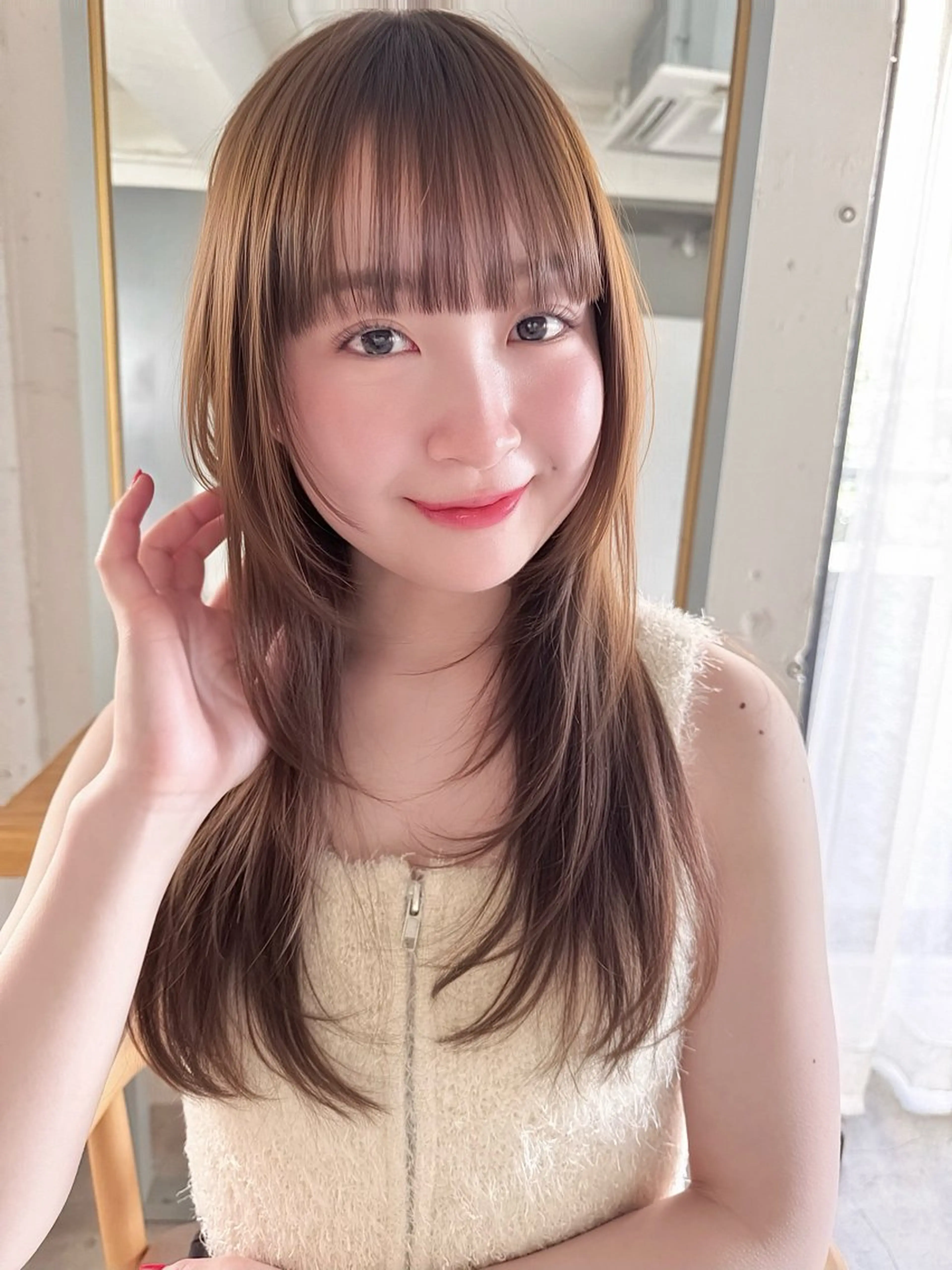 セミロング カット ヘアカラー トリートメント SALOWIN表参道ANNEX店所属・表参道🪞垢抜けヘア 🤍mizukiのヘアスタイル