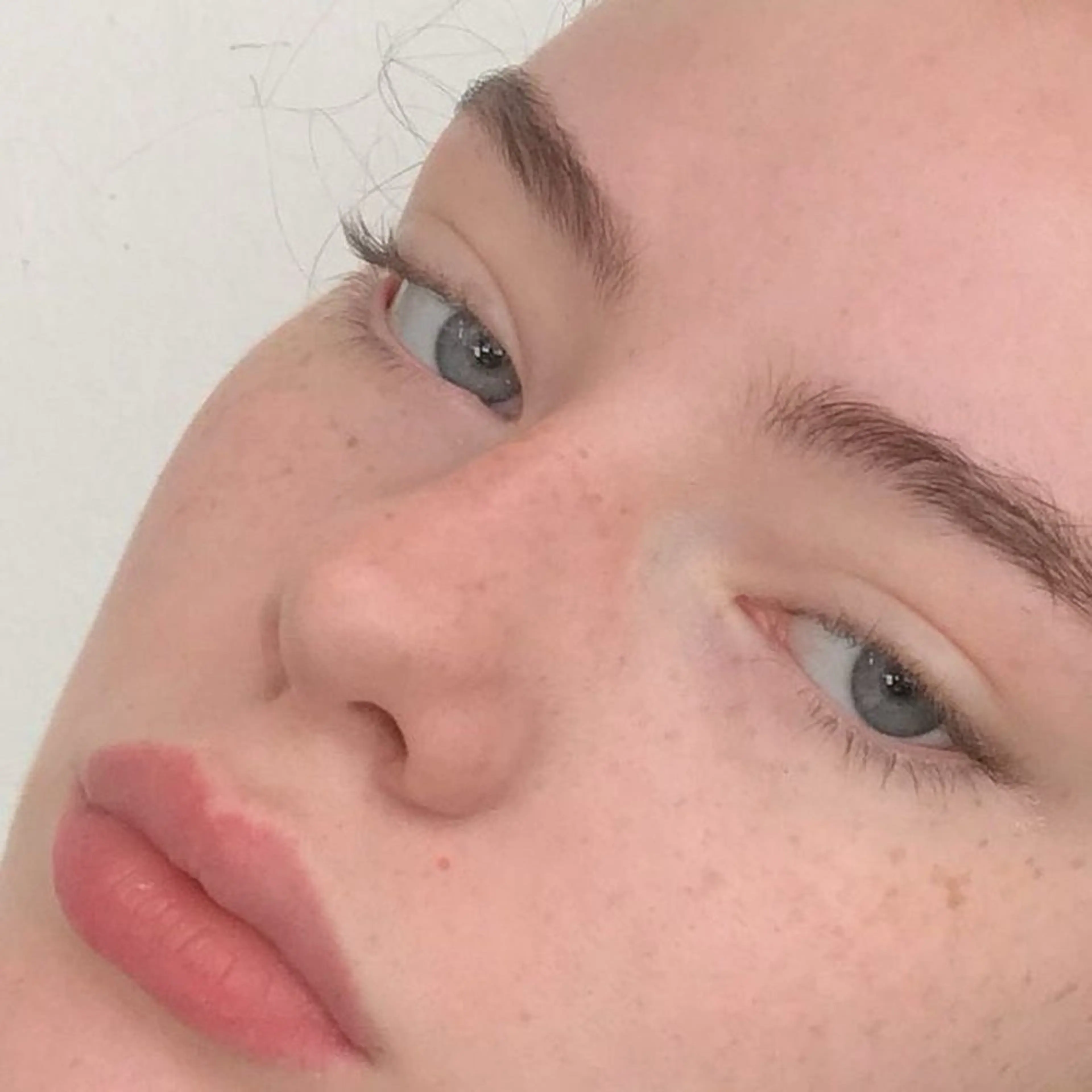 アイブロウ Mr.&Ms.脱毛 YUNAの眉毛・アイブロウイメージ