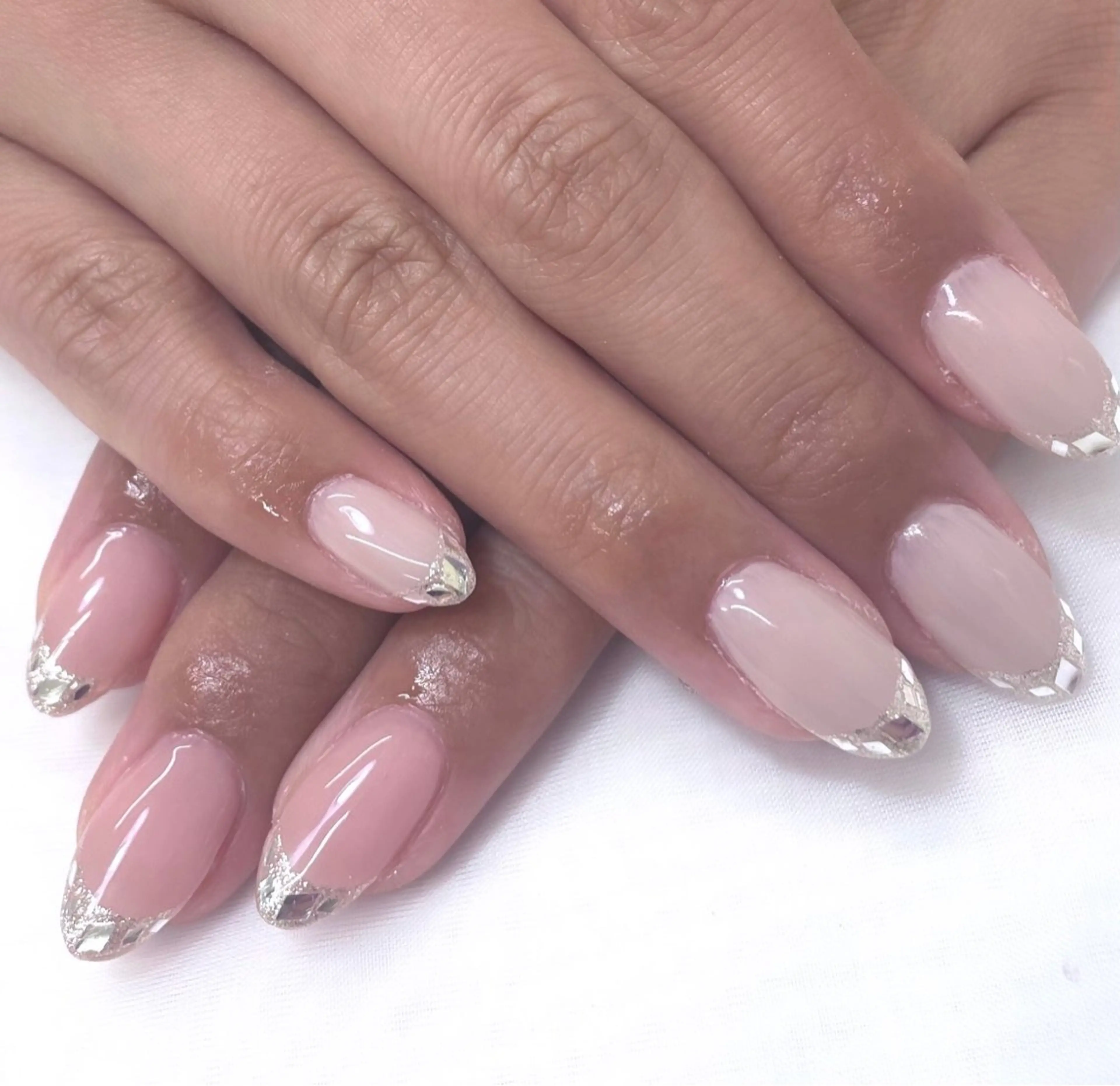 ネイル Nail salon s.k.所属・Nailist. emiのネイルデザイン