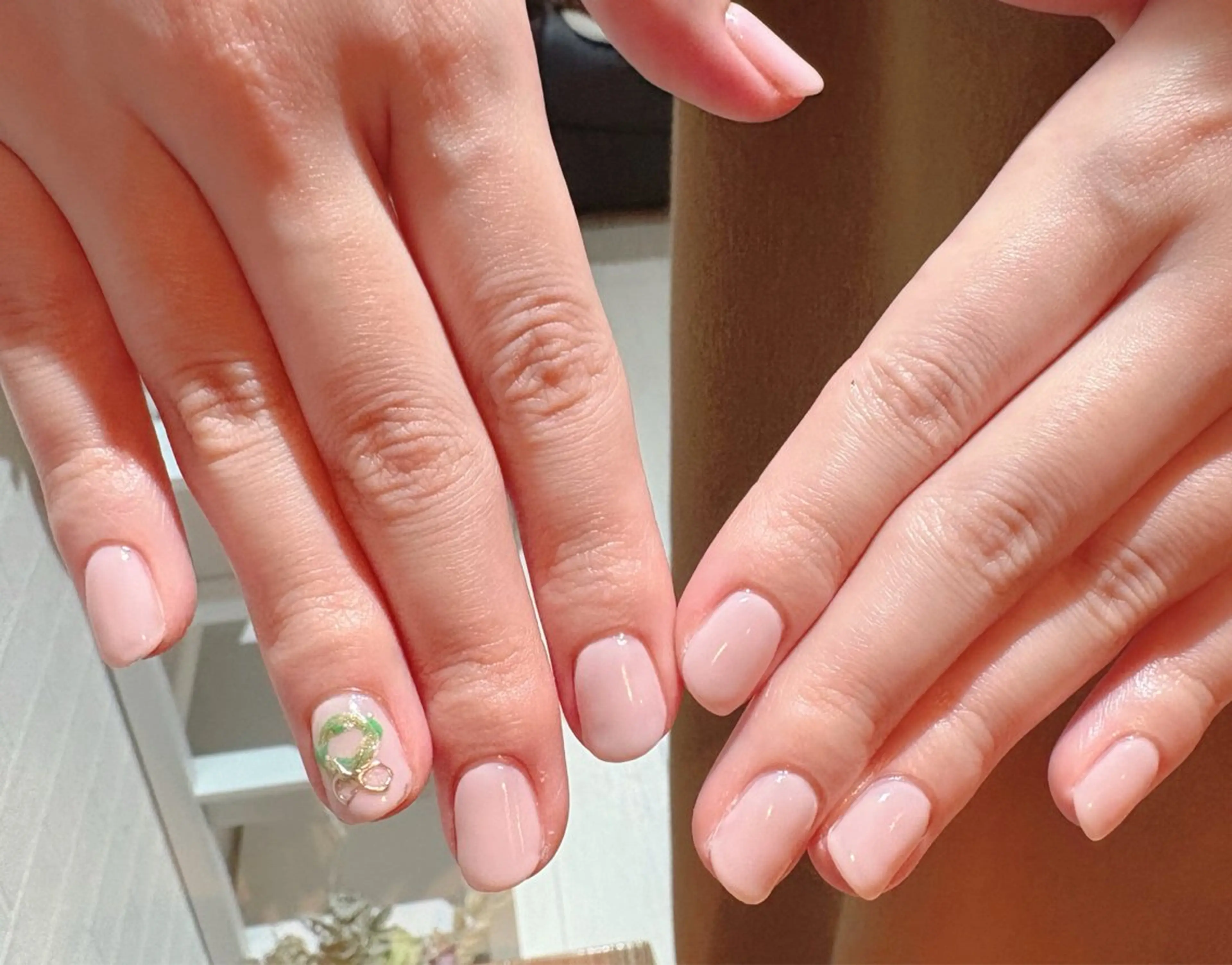 ネイル アートネイル ワンカラーネイル 冬ネイル クリスマス ハンドネイル mint nail＆eyelash所属・mint nail pecoのネイルデザイン