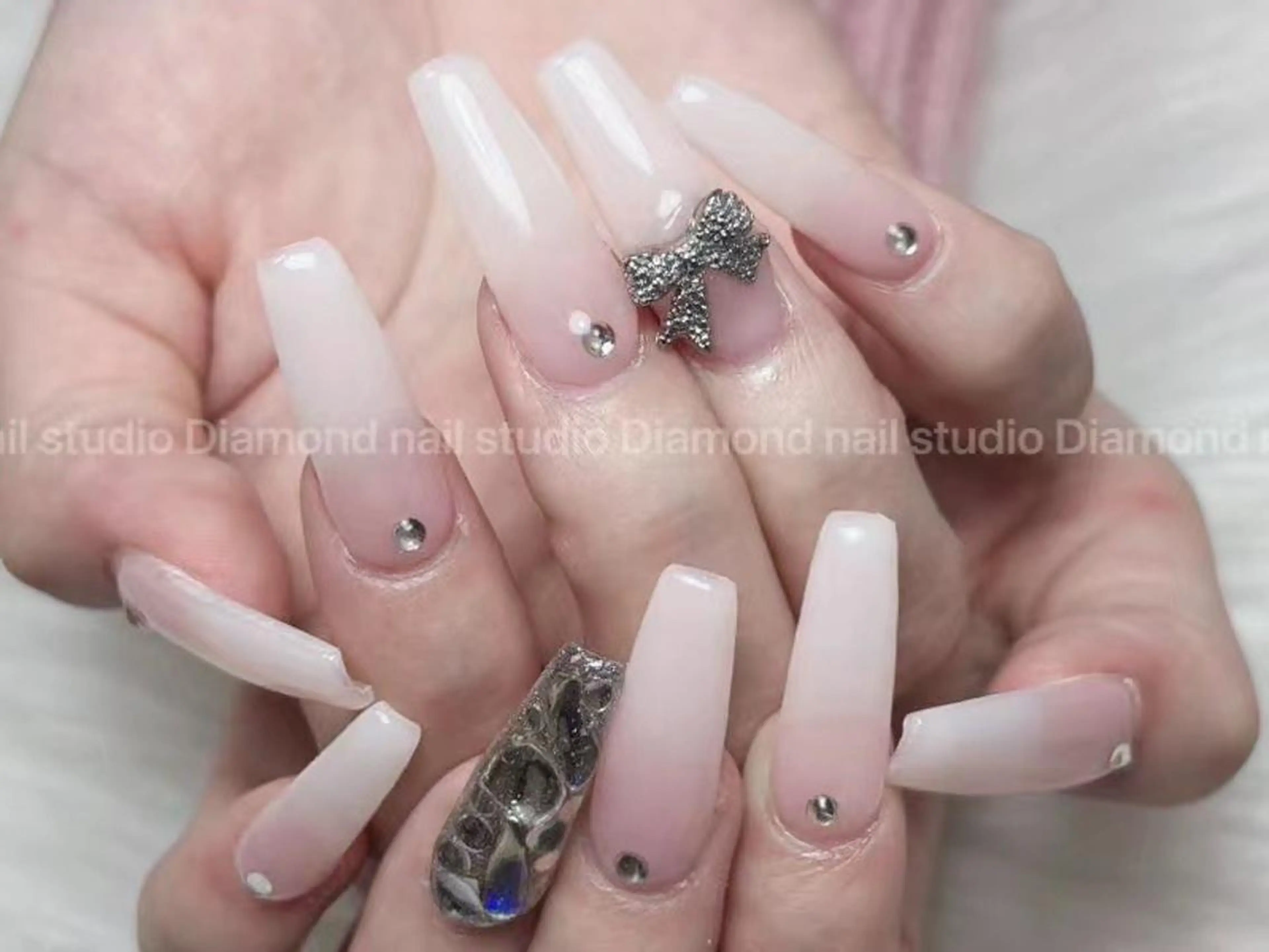 ネイル ハンドネイル ハンドケア Diamond 🚢のネイルデザイン