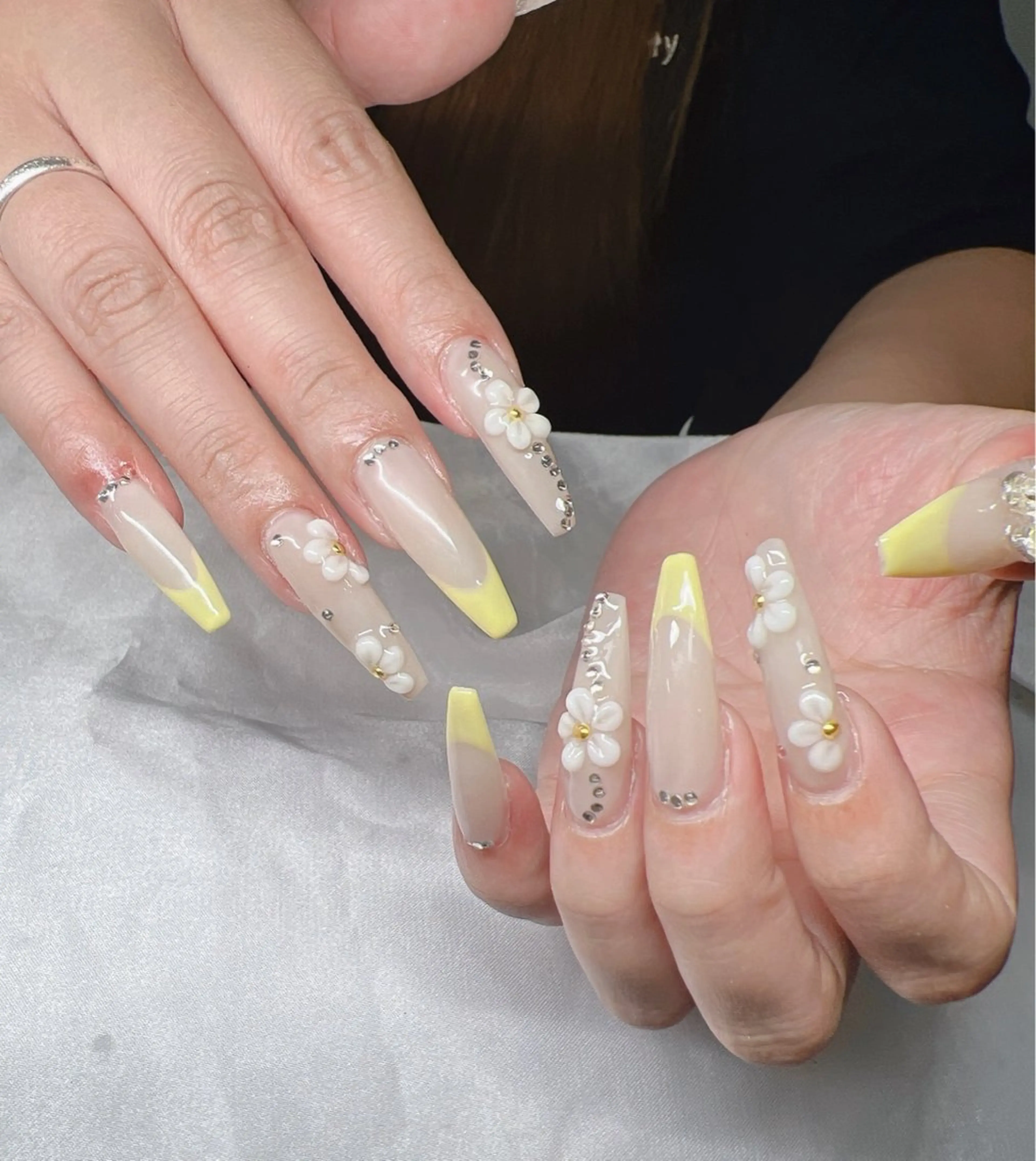 ネイル 長さ出し グラデーション 卒業式 キラキラネイル マグネットネイル ハンドネイル Lee Nailsのネイルデザイン