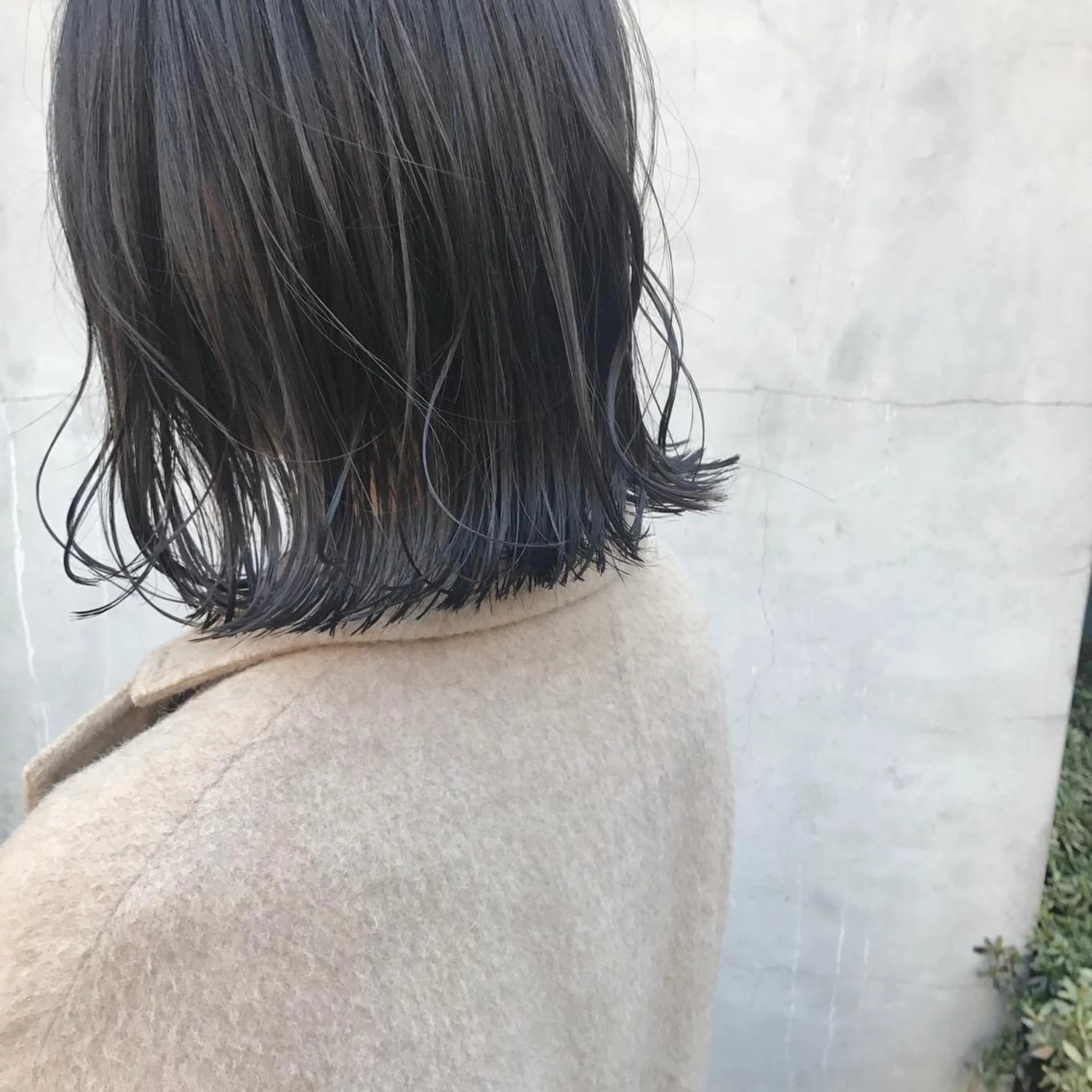 ミディアム カラー ヤスドミ ケイスケのヘアスタイル