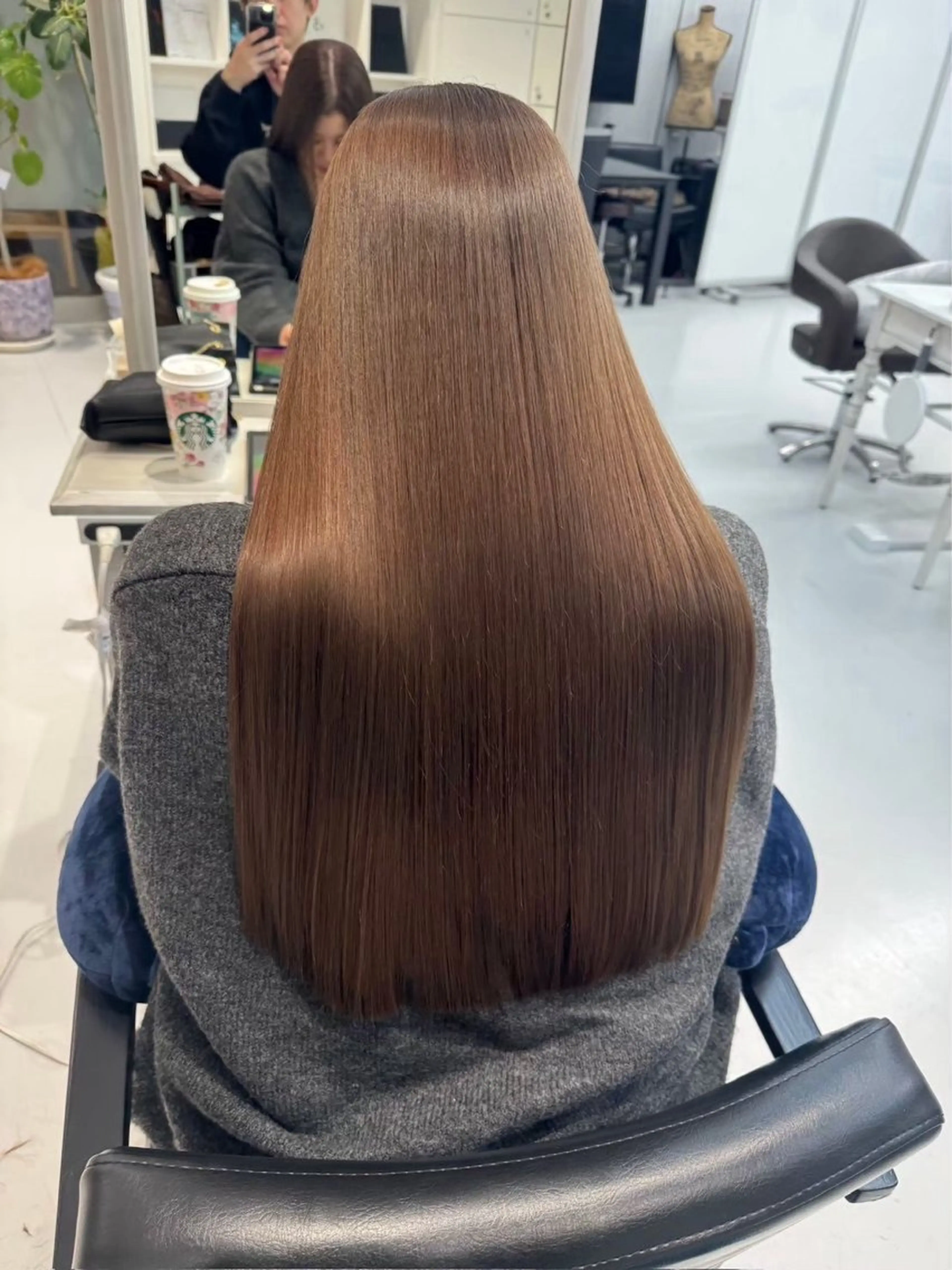 🍀【艶髪】✨髪質改善ストレート 広がり、癖が気になる方にお勧め！！（外部トリートメント・中間，後処理込み）🍀の写真