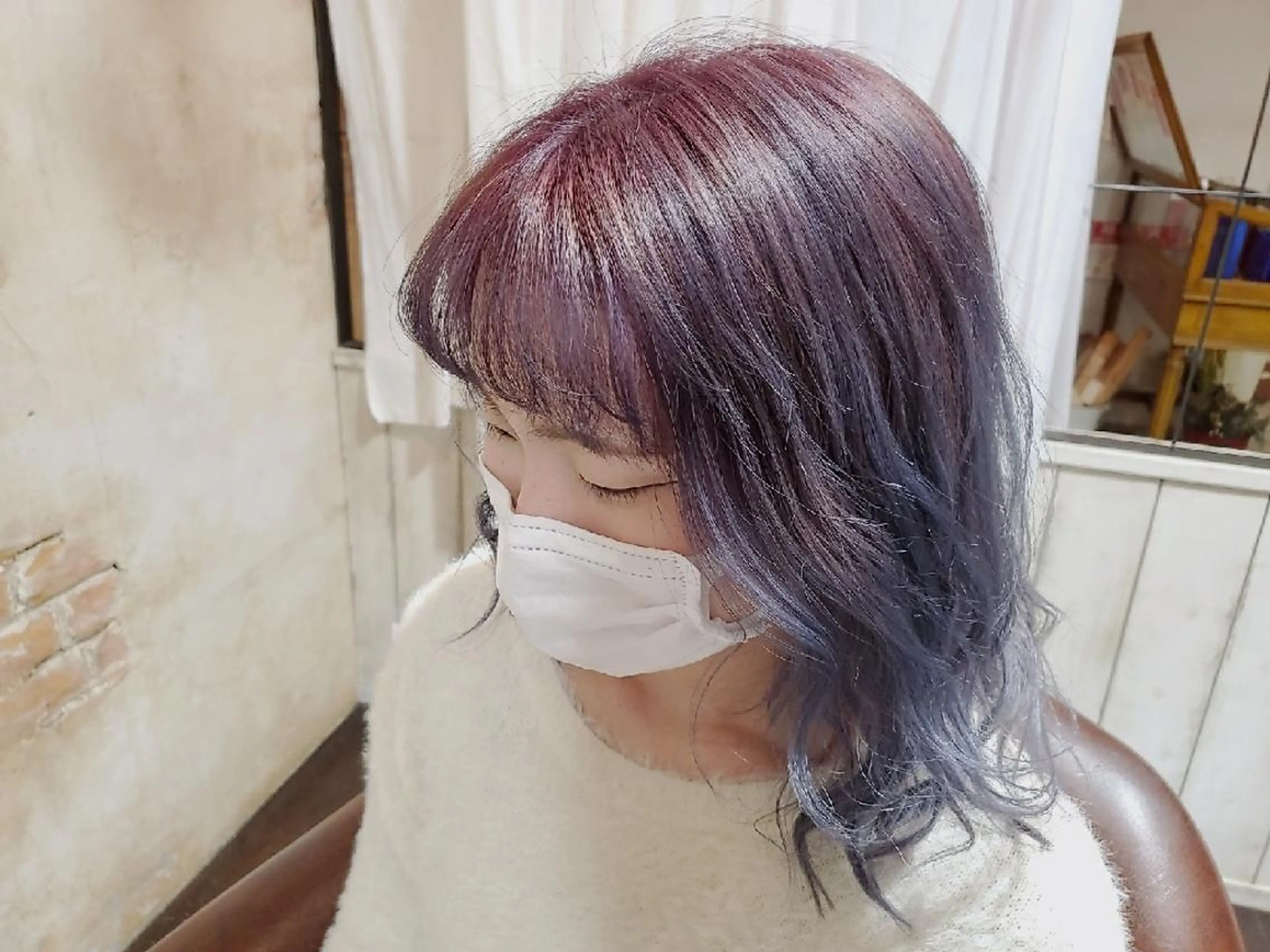 ミディアム カラー グラデーションカラー ピンクカラー バイオレットカラー ヘアカラー パ ルのヘアスタイル