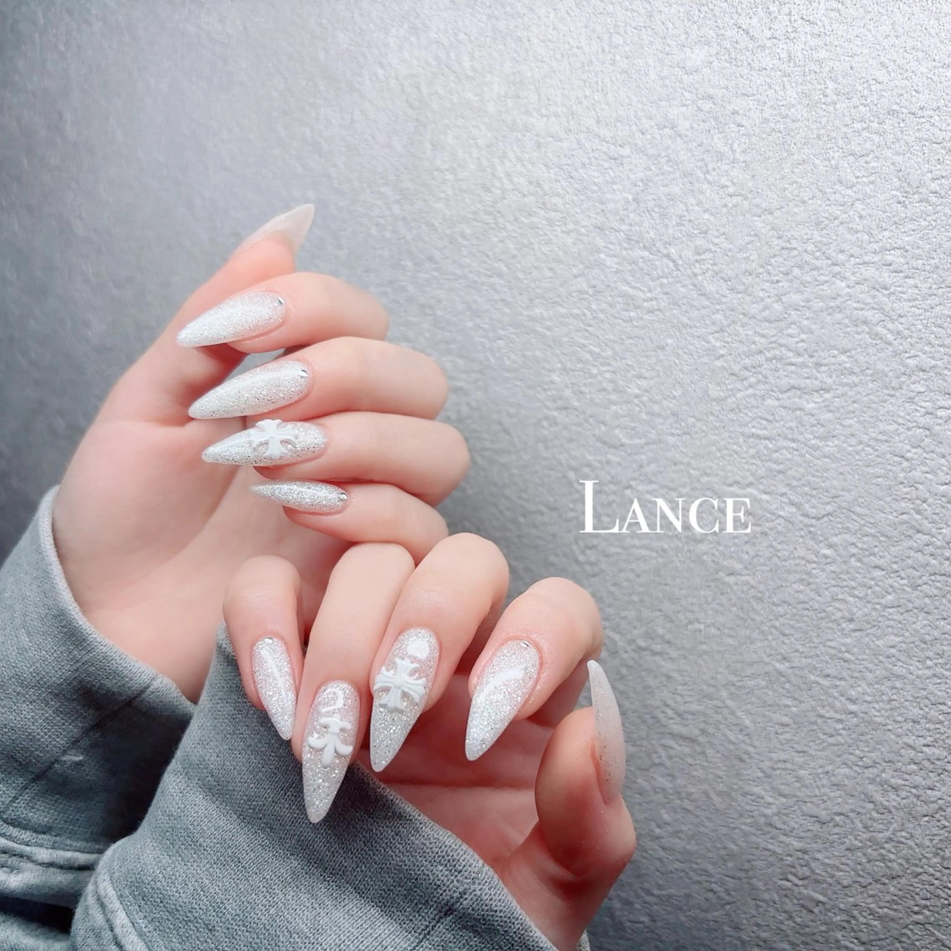 ネイル オーロラネイル キラキラネイル 韓国ネイル ワンホンネイル 冬ネイル ハンドネイル Lance nailのネイルデザイン