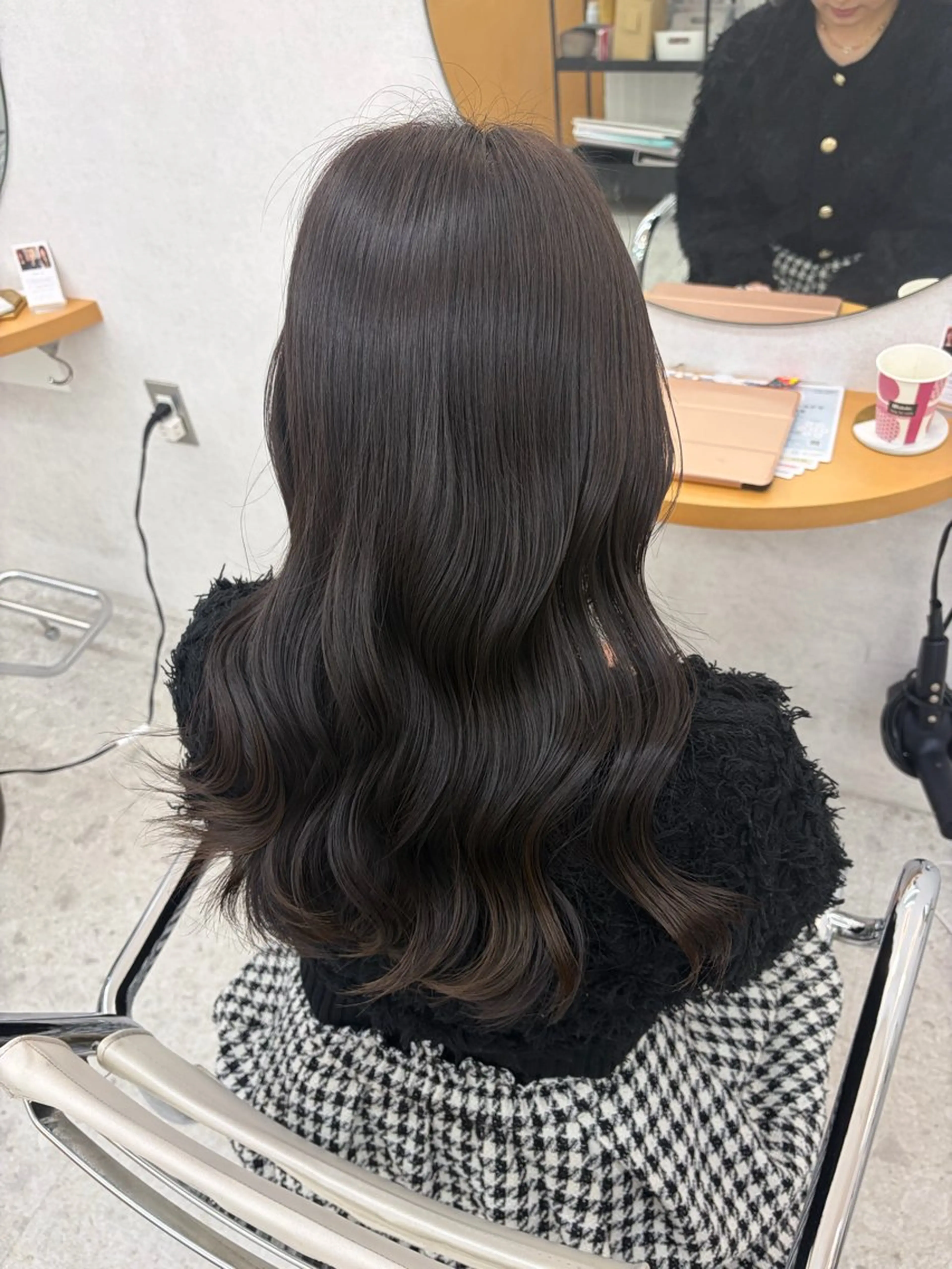 ロング ヘアカラー リン🔔ボブ cut ベージュカラー🤎のヘアスタイル