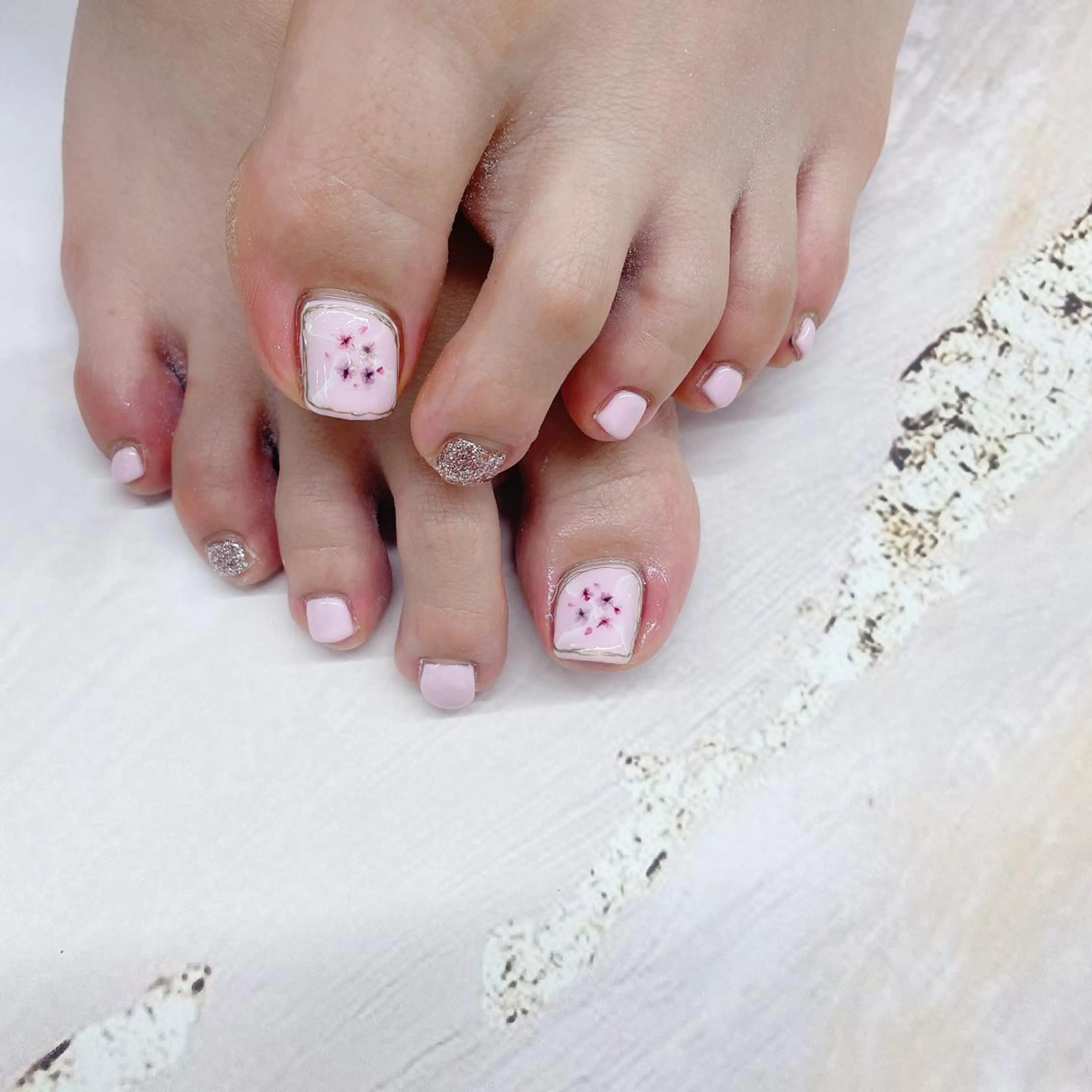 ネイル さくら所属・Nailist Risaのネイルデザイン