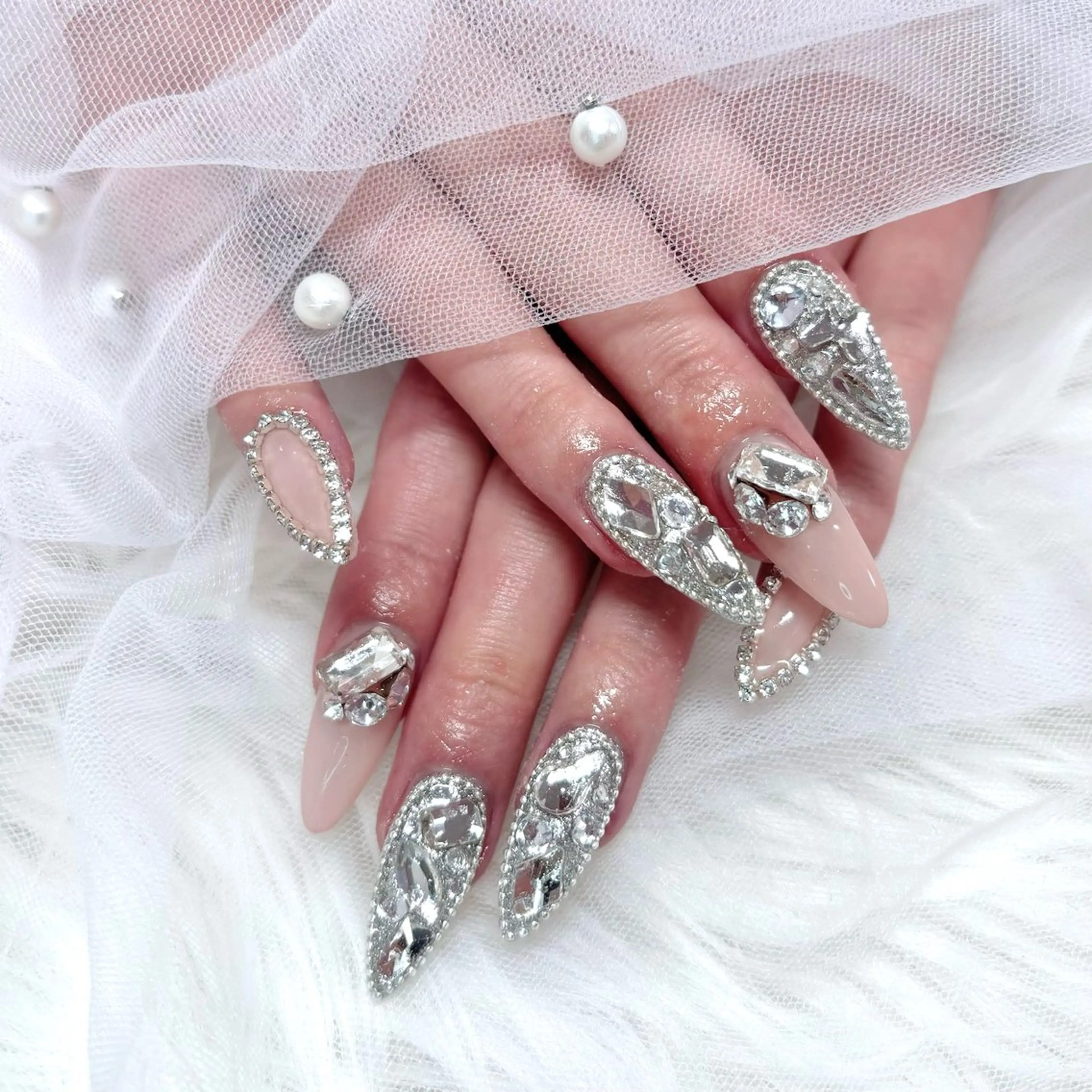 ネイル キラキラネイル ハンドネイル Noix nailのネイルデザイン