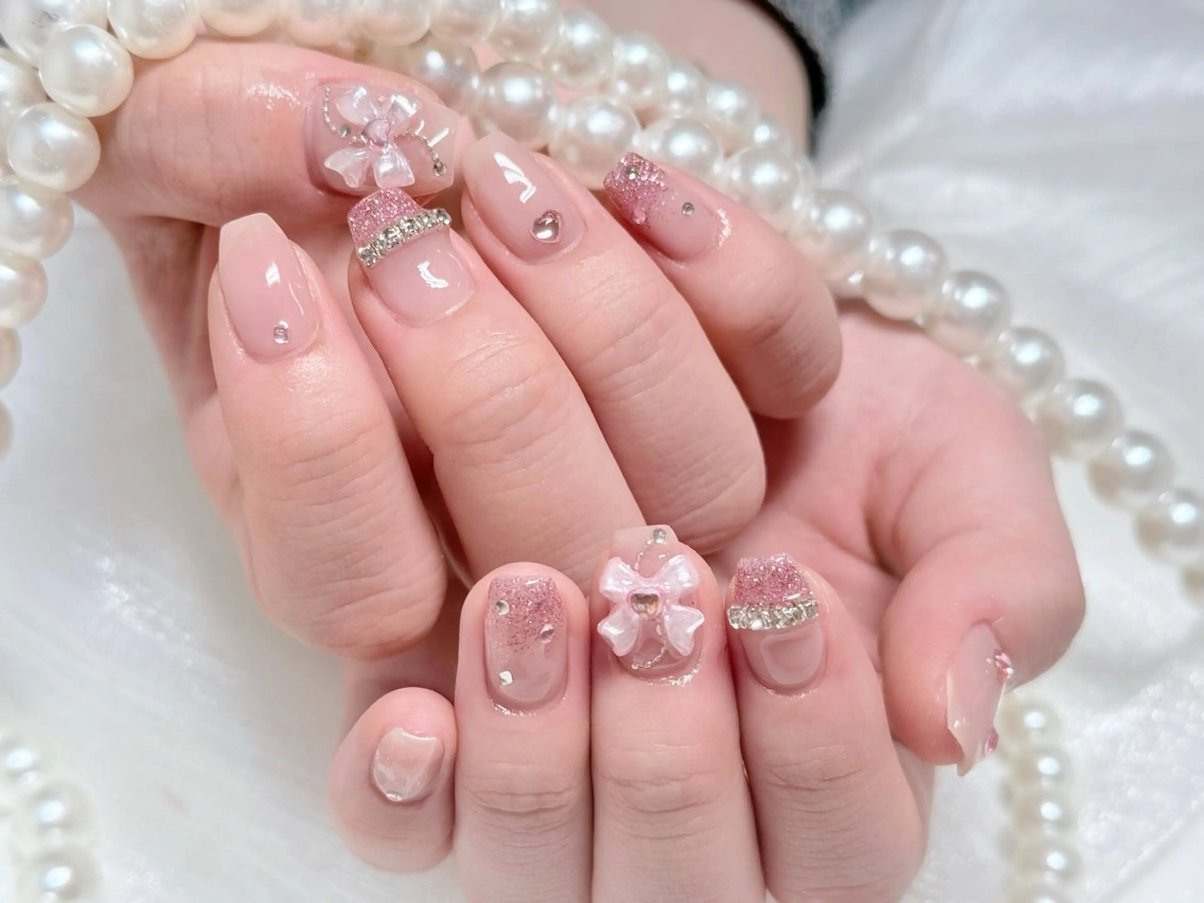 ネイル オーロラネイル 長さ出し フレンチネイル ガーリー キラキラネイル RIn 🎀のネイルデザイン