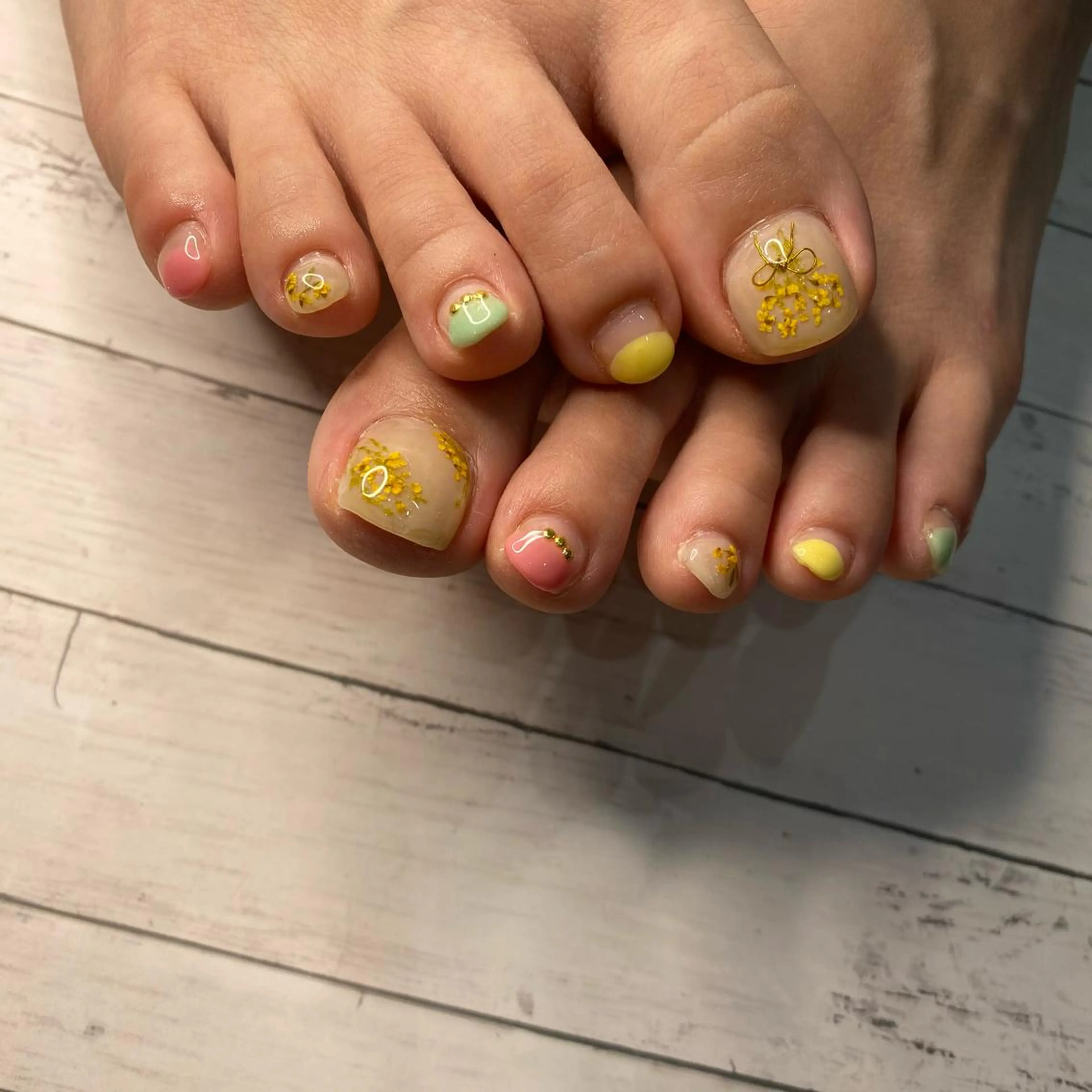 ネイル Nail Salon & MORE.のネイルデザイン