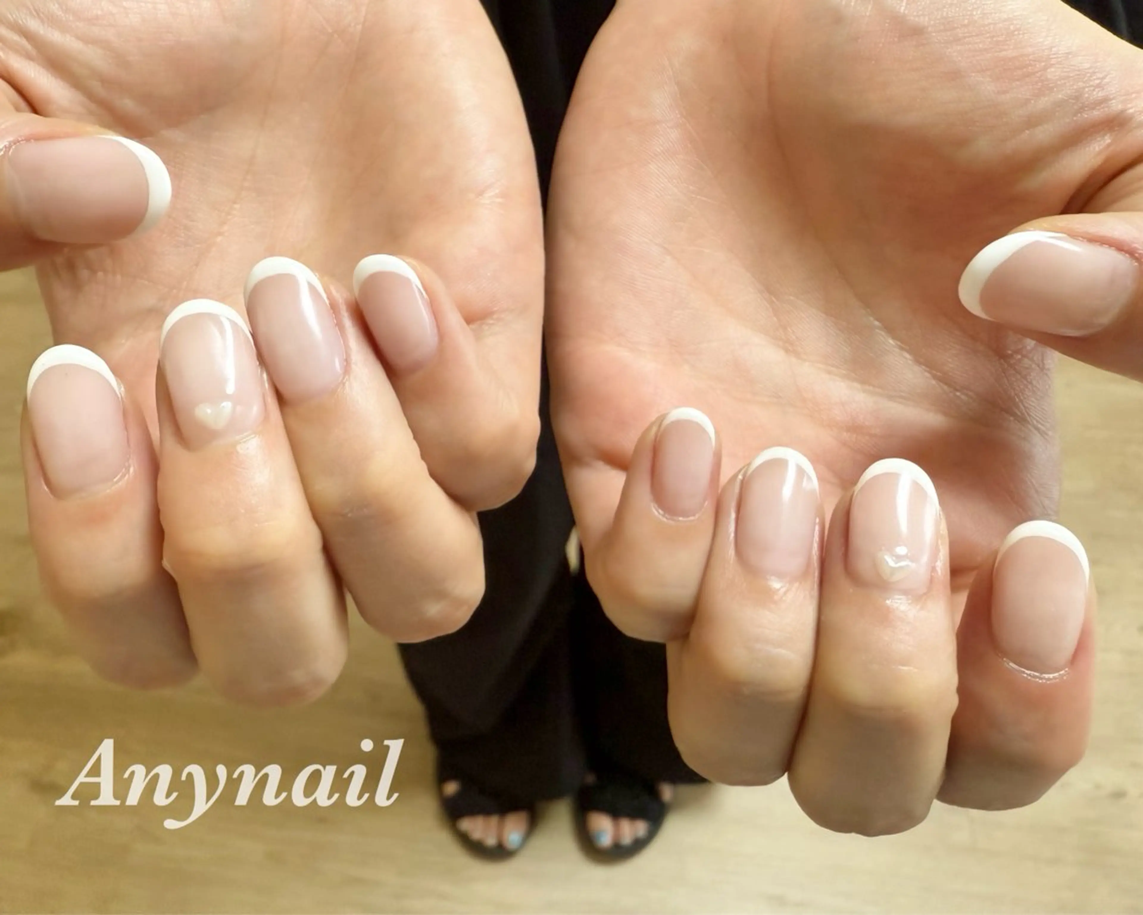 ネイル ブルー フレンチネイル ハート オフィスネイル ハンドネイル 岩澤 恵子のネイルデザイン