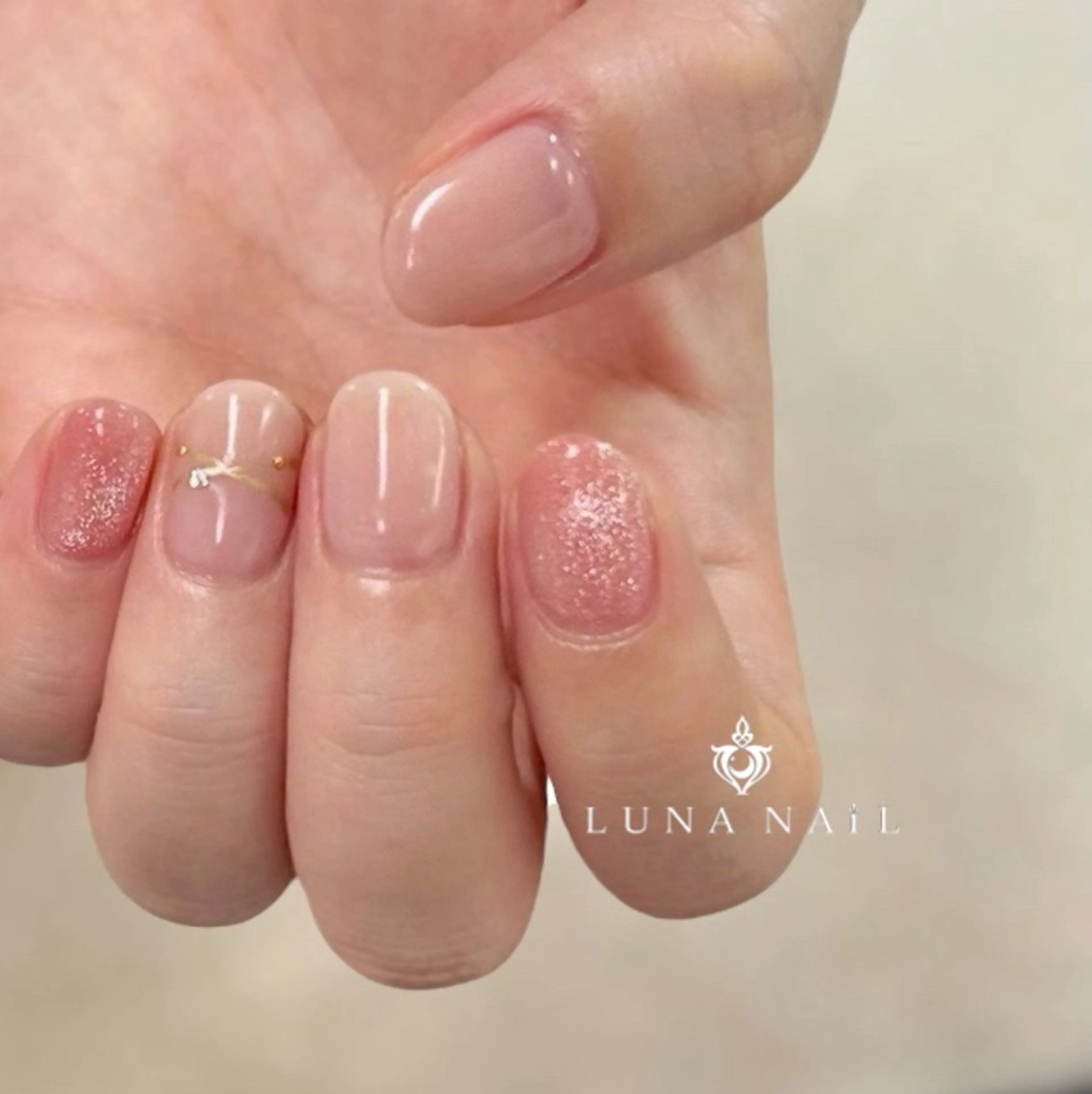 ネイル アトリエ　ミモザ所属・いまむら あかりのネイルデザイン