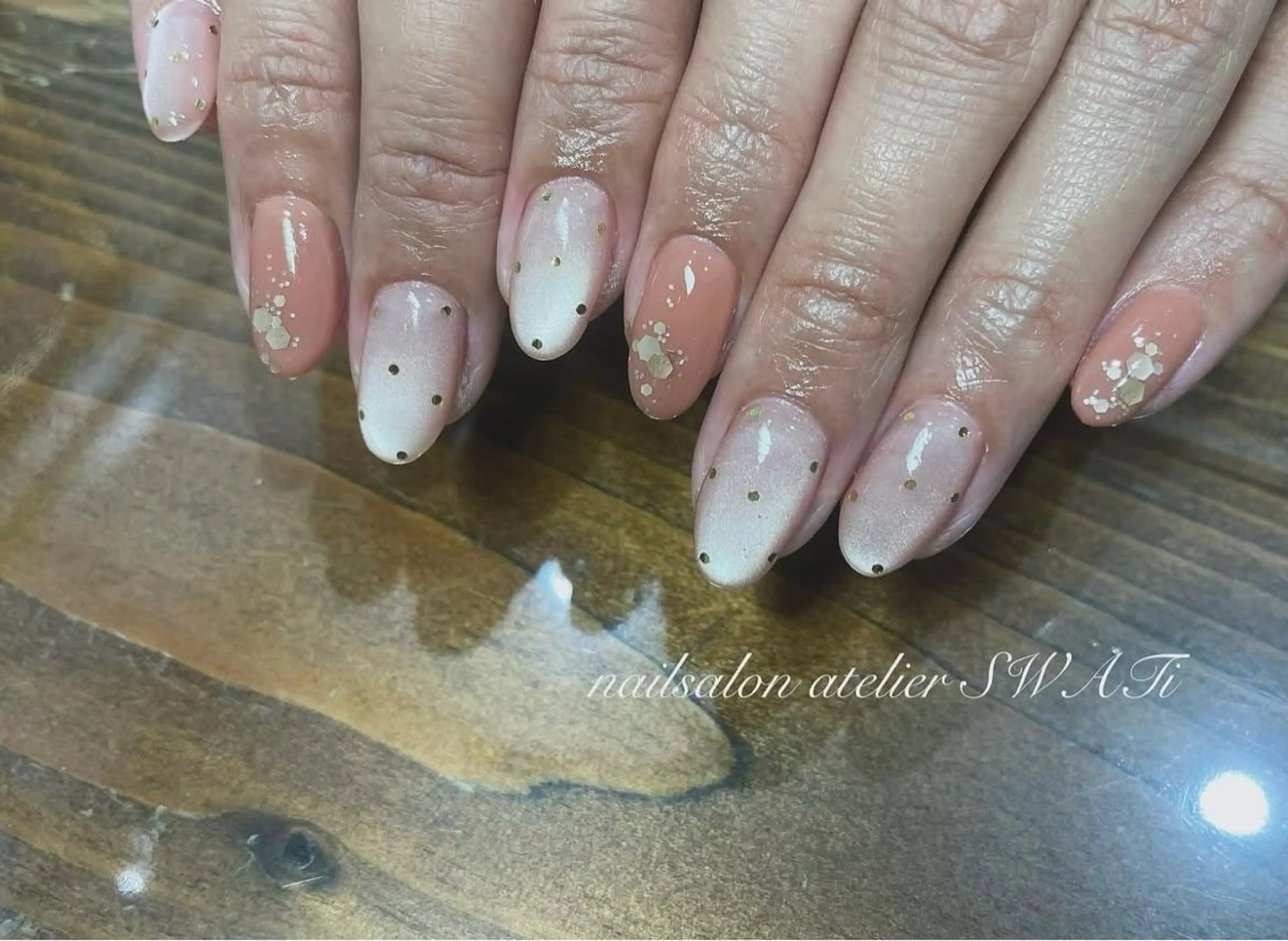 ネイル ホログラムネイル フットネイル ヘアーサロン大野所属・nailsalon SWATiのネイルデザイン