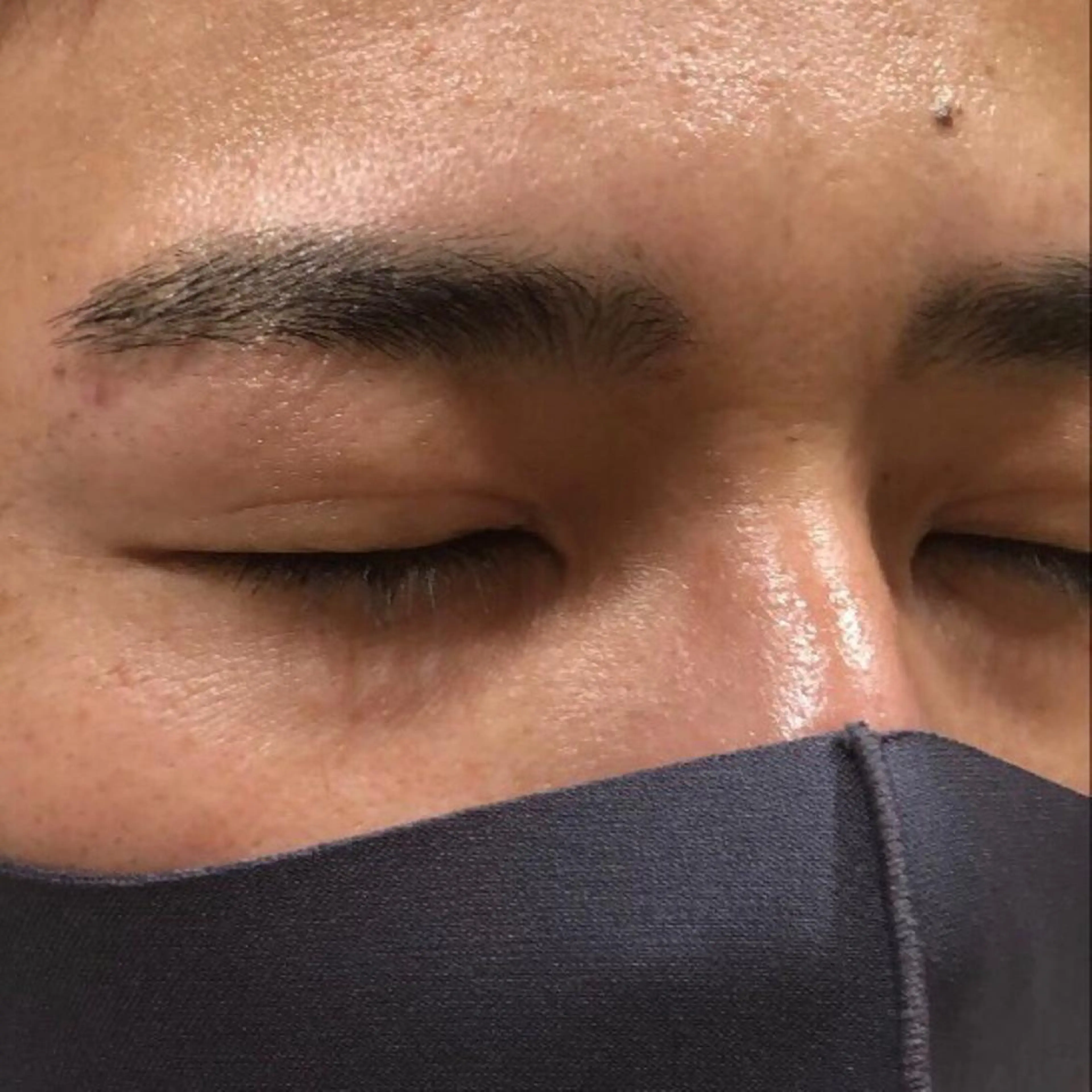 メンズ マツエク・マツパ ETERNO小山店 野崎の眉毛・アイブロウイメージ