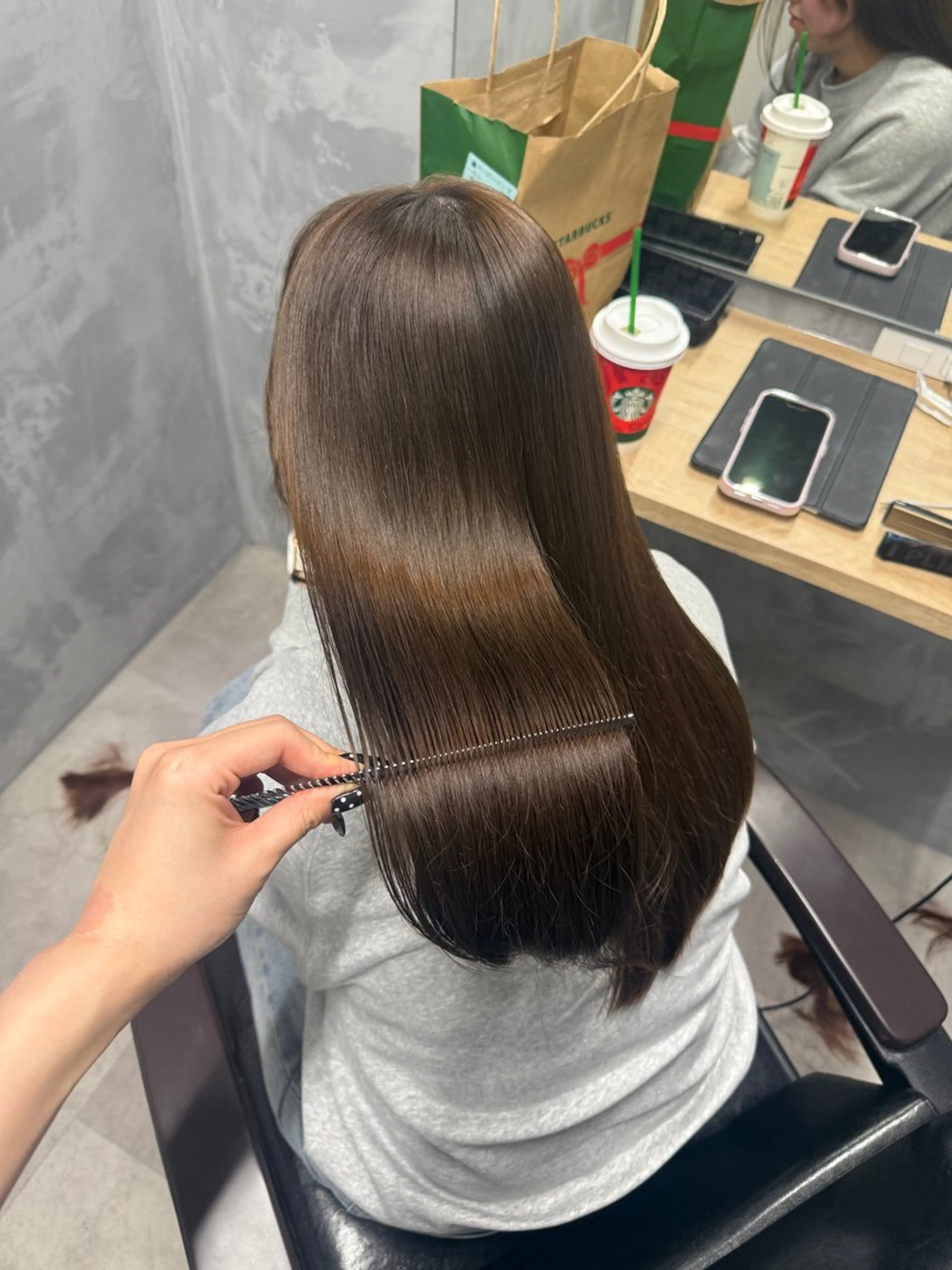 ロング カット ヘアカラー トリートメント ayano /レイヤー/艶カラーのヘアスタイル