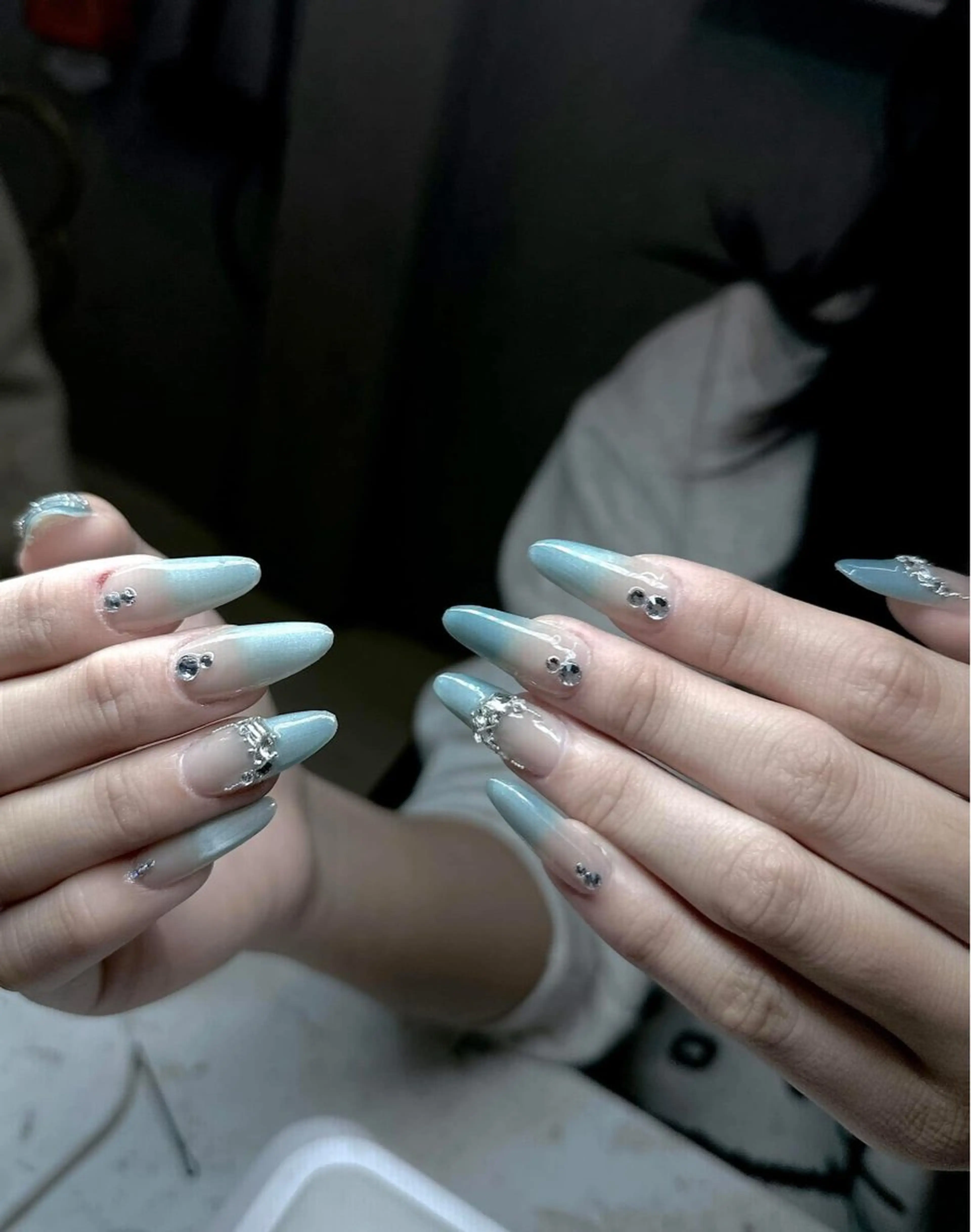 ネイル チークネイル フレンチネイル グラデーション キラキラネイル 韓国ネイル Minette nailHuongのネイルデザイン