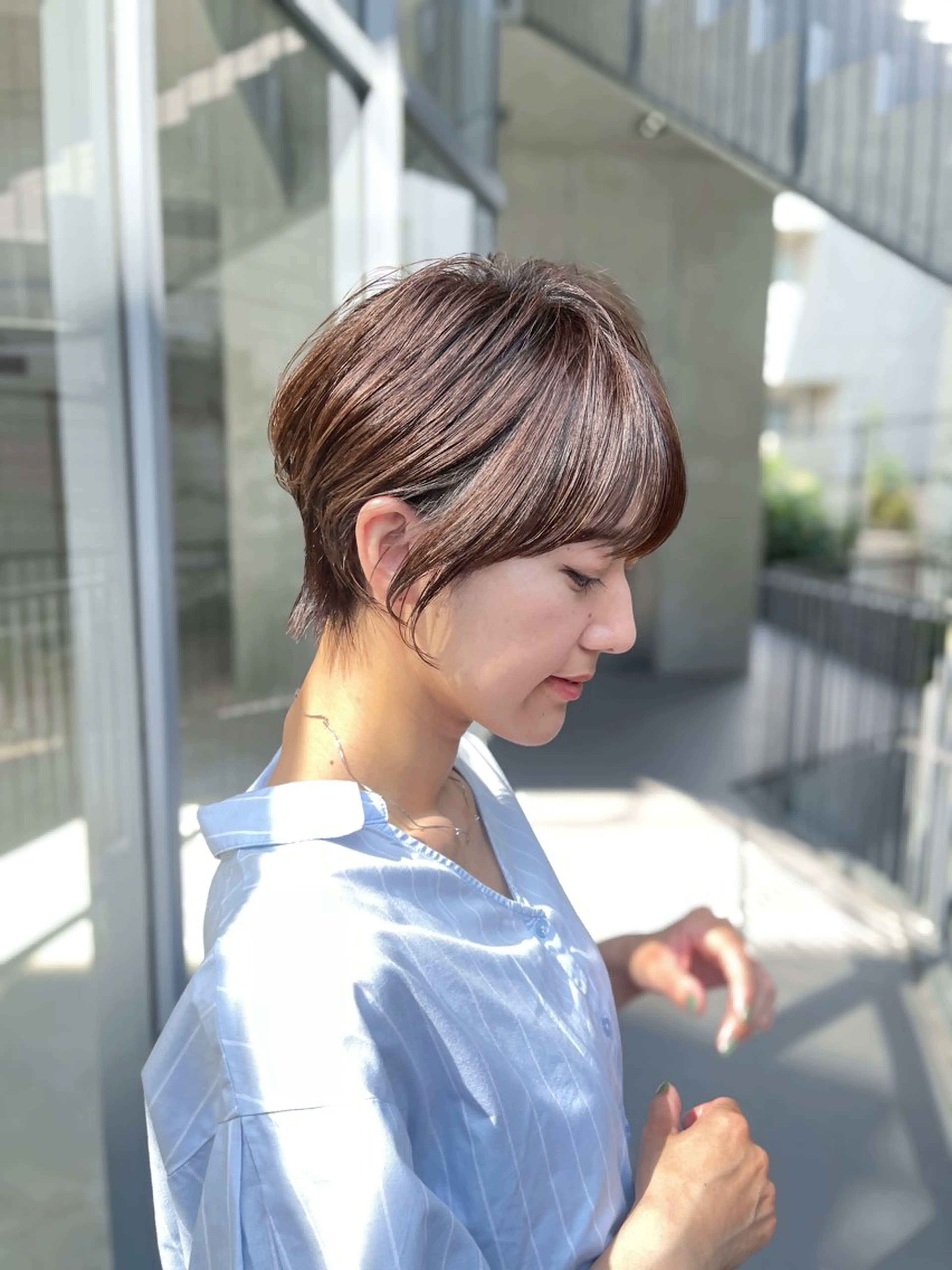 ショート レイヤー特化/小顔顔 周り/セノ/表参道のヘアスタイル