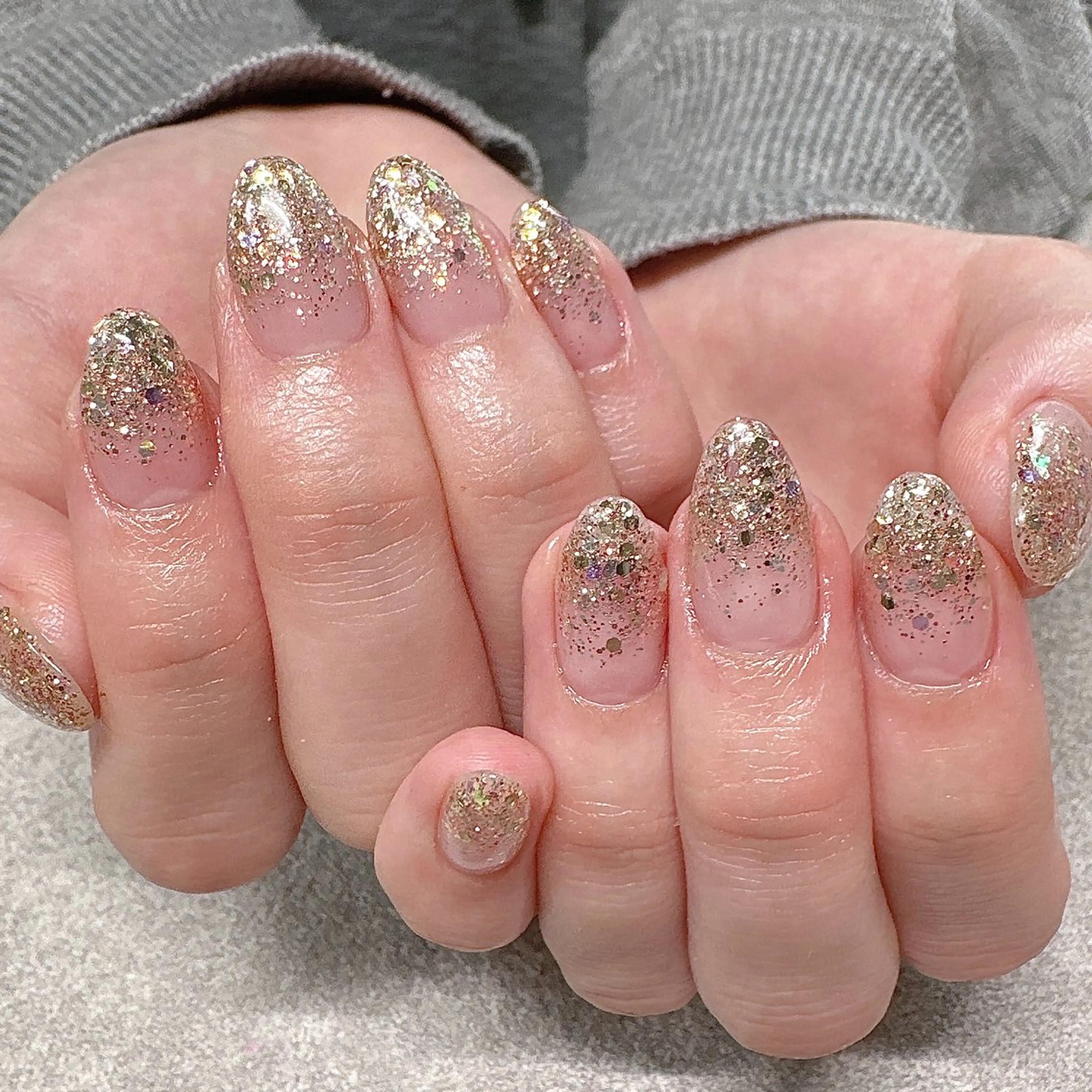 ネイル グラデーション ラメ(グリッター) ラメグラデーション 吉祥寺🌟 ネイルフロンティアのネイルデザイン