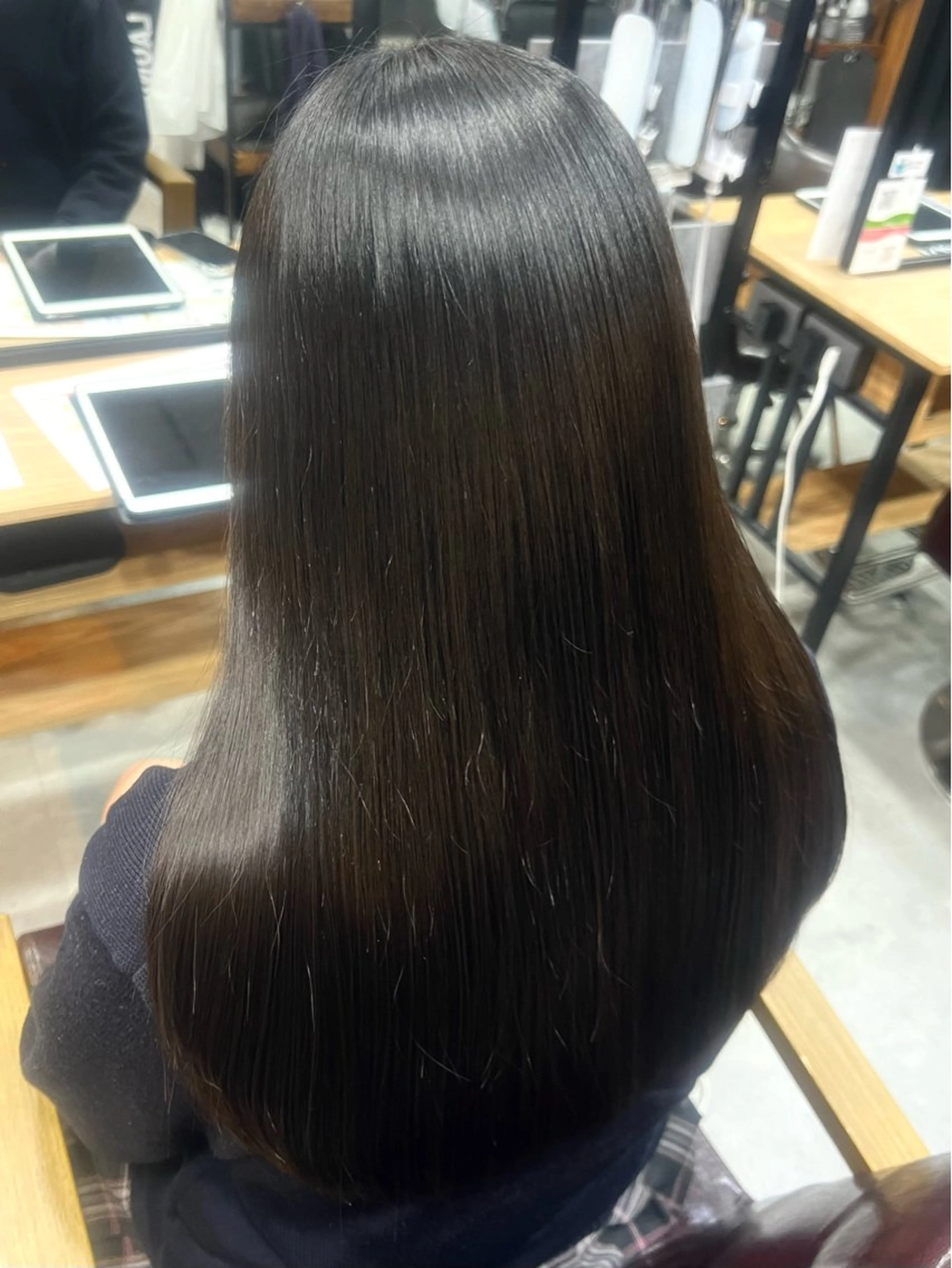 ロング カット 縮毛矯正 菅野 杏実のヘアスタイル