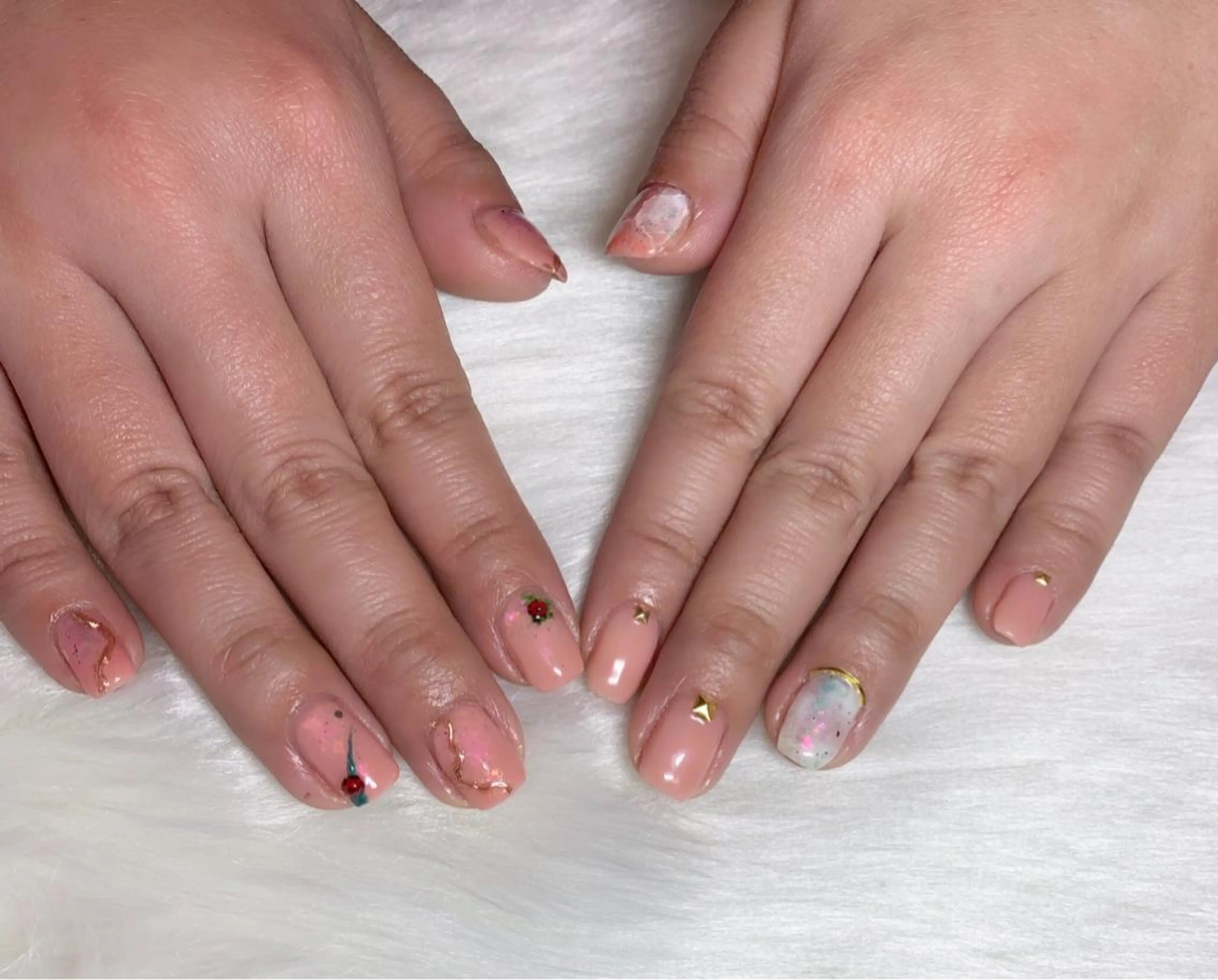 ネイル アニマル柄 アートネイル ニュアンスネイル ぷっくりネイル ネイルチップ ハンドネイル x.1.0.nail ♡Cのネイルデザイン