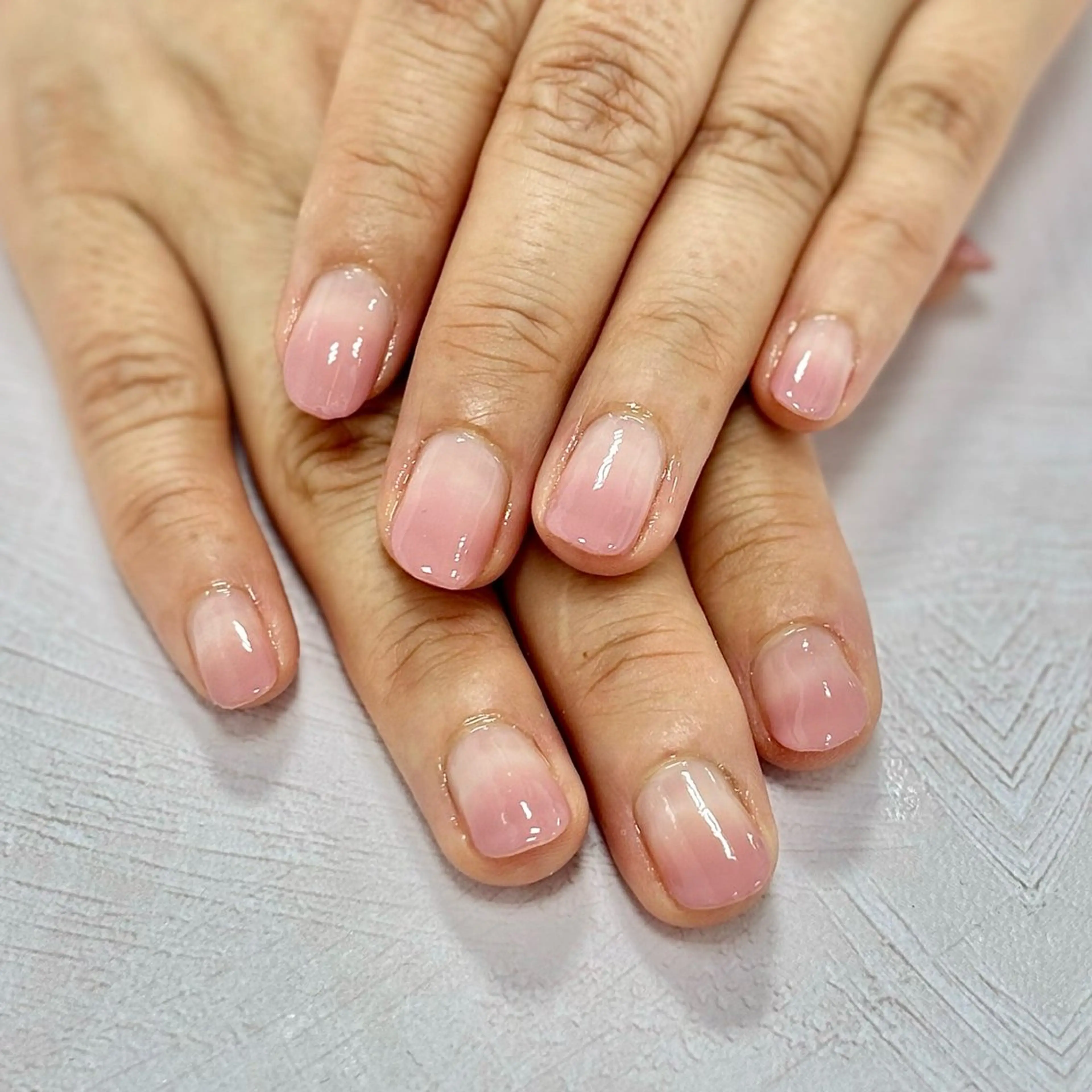 ネイル グラデーション ハンドネイル PROVE 彩華のネイルデザイン