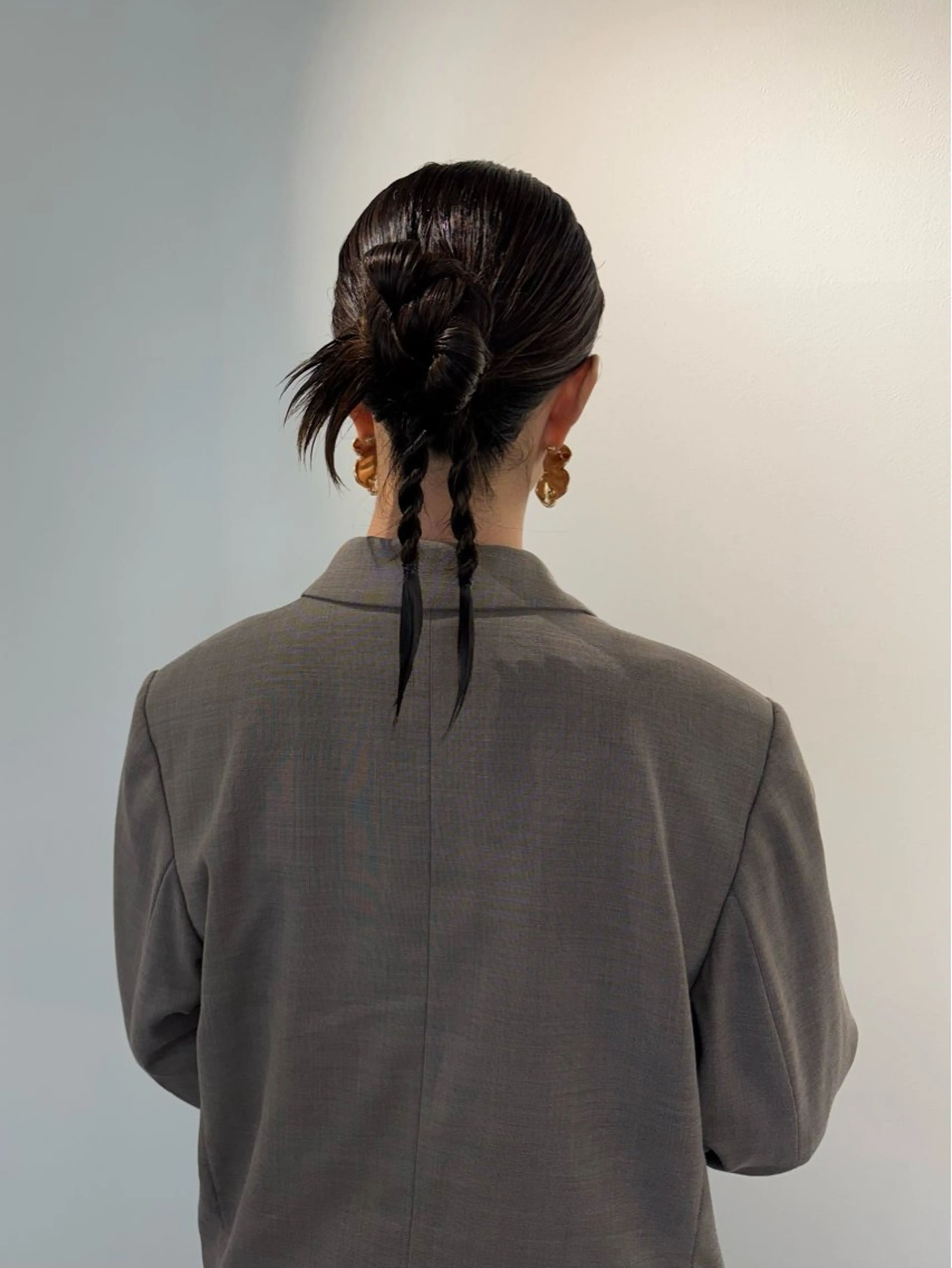 セミロング カラー ヘアアレンジ mina 🌷のヘアスタイル