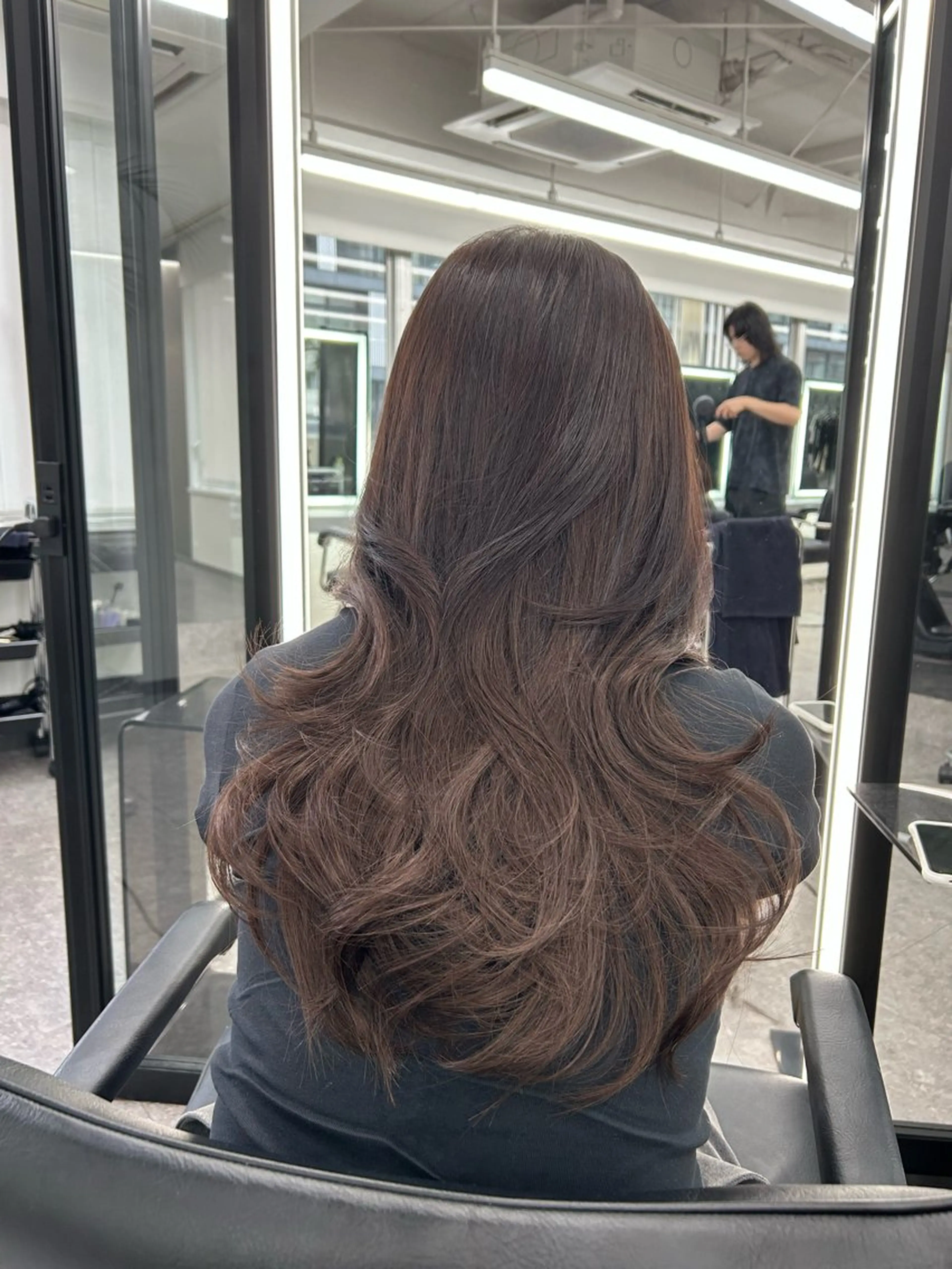 セミロング カラー ヘアカラー エクステ LANDS所属・nanaka 🤍韓国ワンホンヘアのヘアスタイル