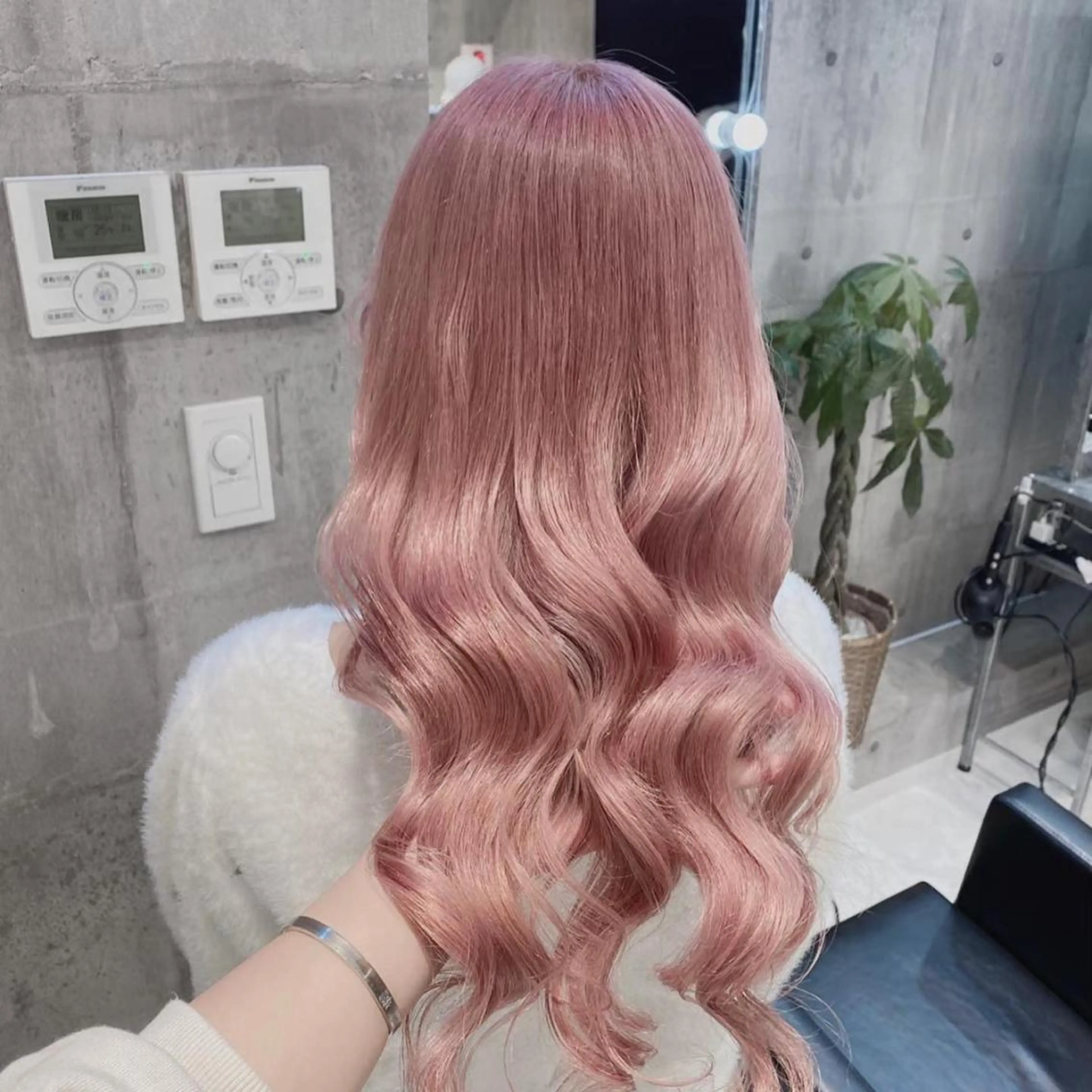 セミロング ピンクブラウン 似合わせパーマ🔥 渡邉愛斗のヘアスタイル