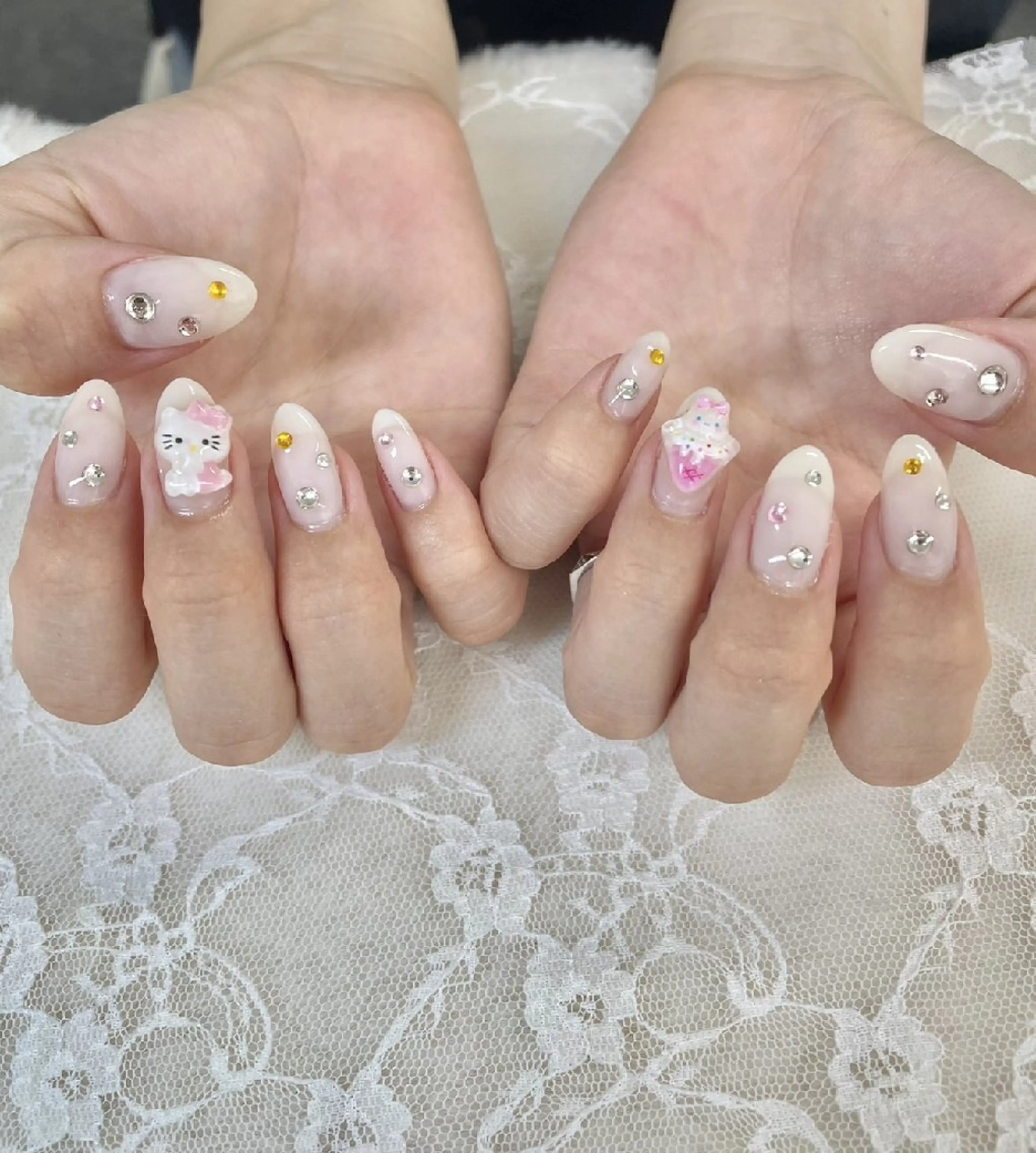 ネイル ストーンネイル ワンホンネイル ハンドネイル ハンドケア 心斎橋Salon Epokkuのネイルデザイン