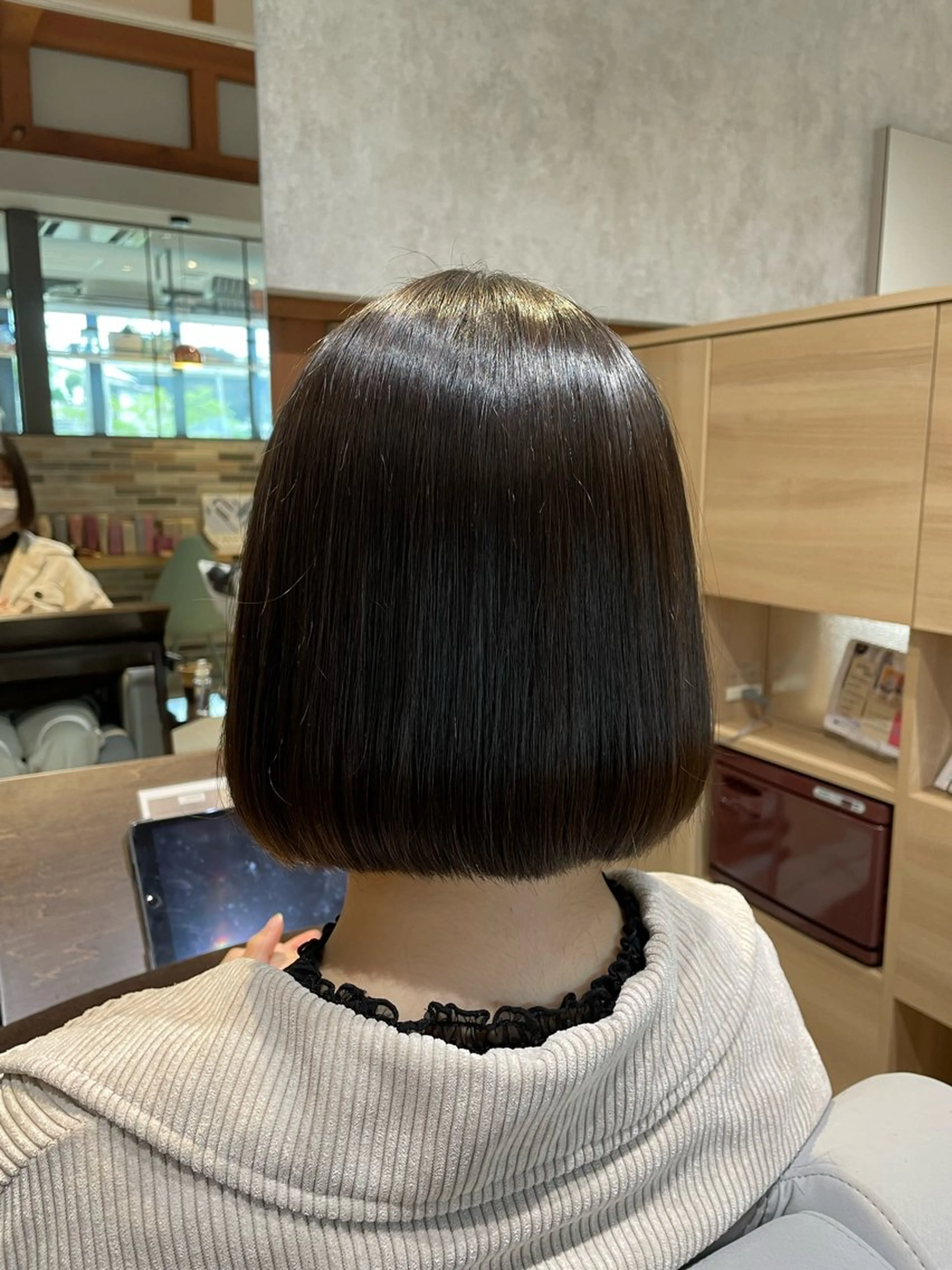 ショート パーマ ボブ 酸性ストレート ストレートパーマ ヘアカラー トリートメント ヘッドスパ Bob &髪質改善 NEMOTOのヘアスタイル