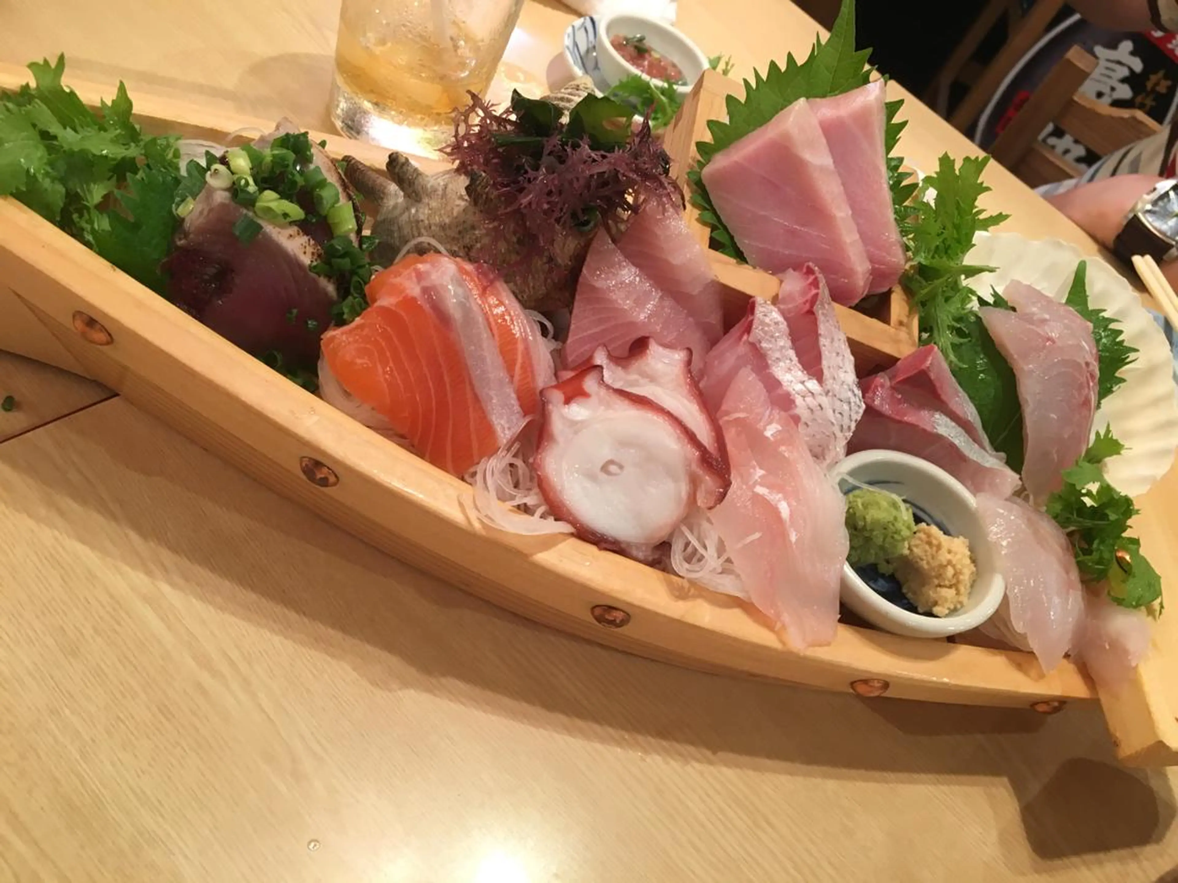 ロング カラー パーマ ヘアアレンジ メンズ キッズ ネイル マツエク・マツパ アニメ,Vオタク× 即効痩せエステサロンのエステ・リラクイメージ