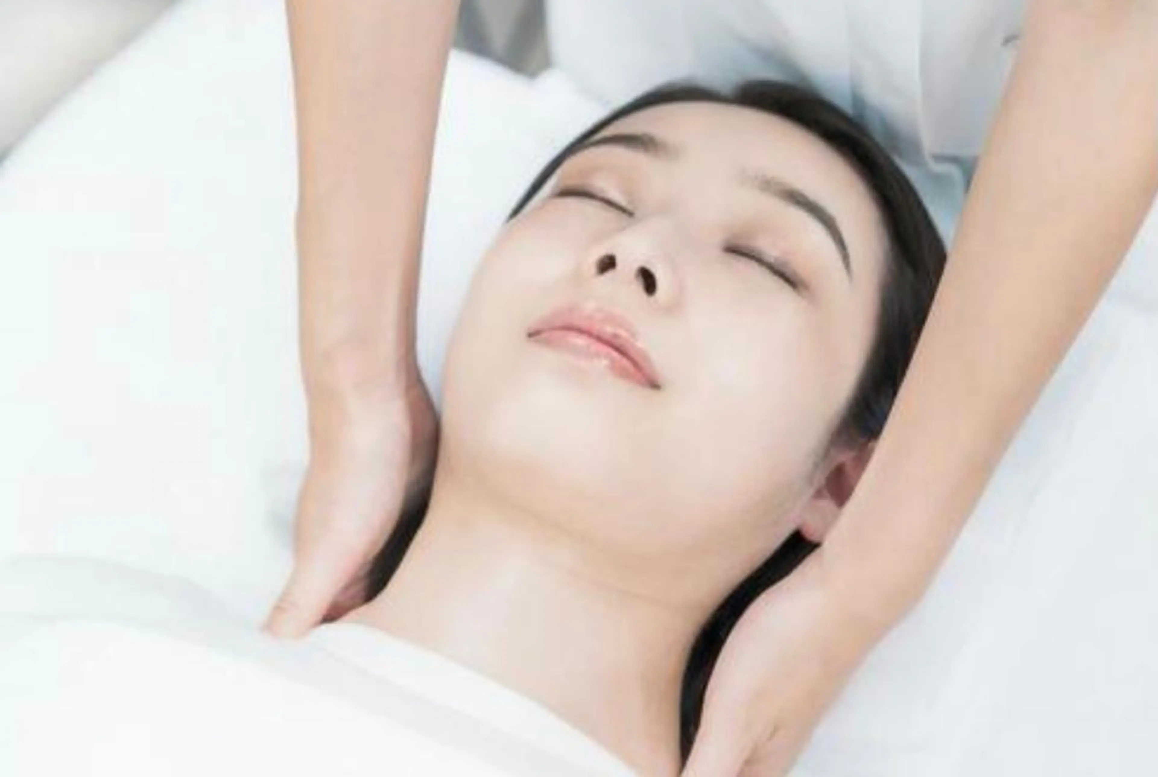 整体フェイシャル EMINALのエステ・リラクイメージ