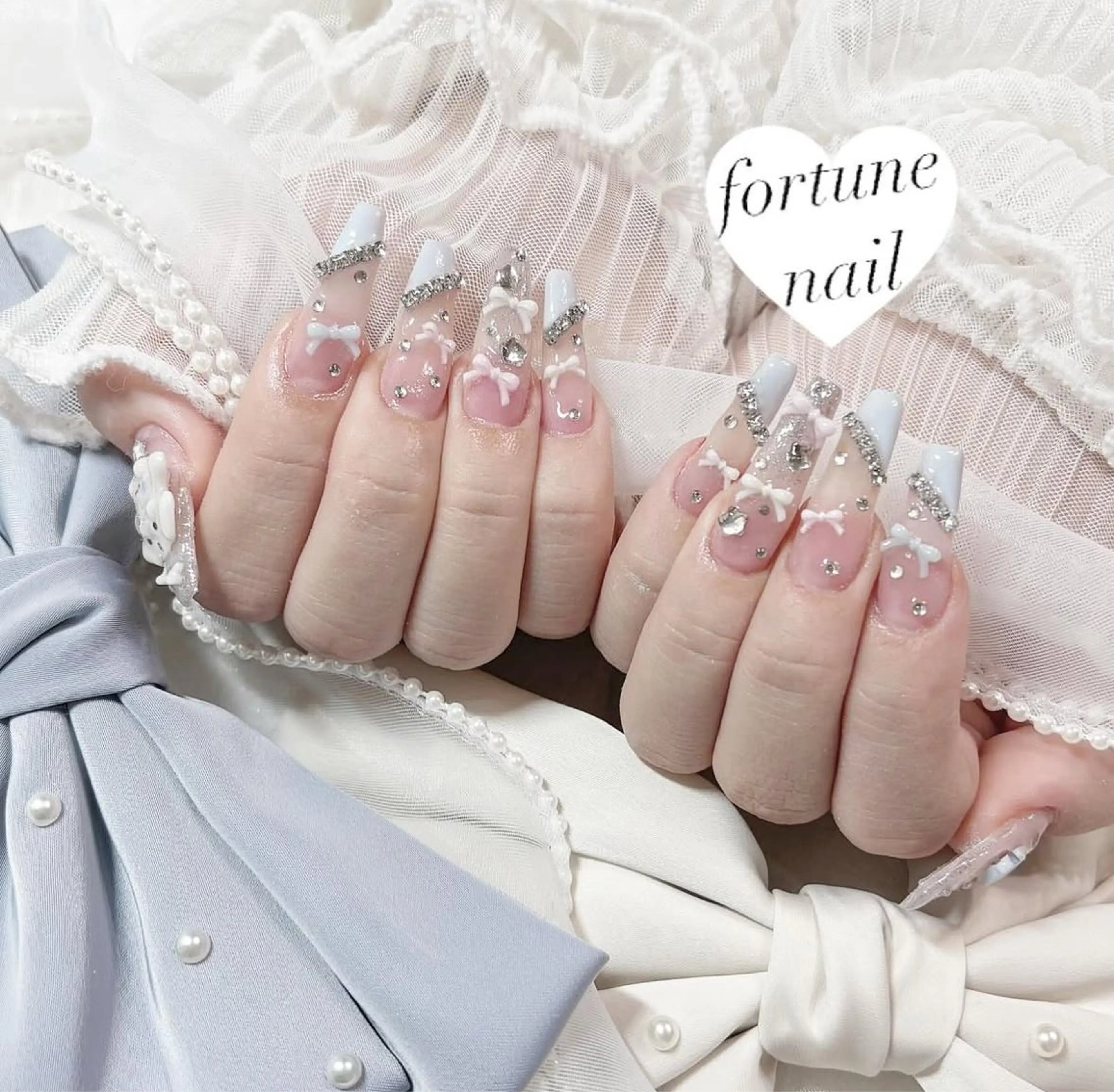 ネイル フレンチネイル ガーリー 韓国ネイル 斜めフレンチ オフィスネイル ハンドネイル ☆saori ☆のネイルデザイン