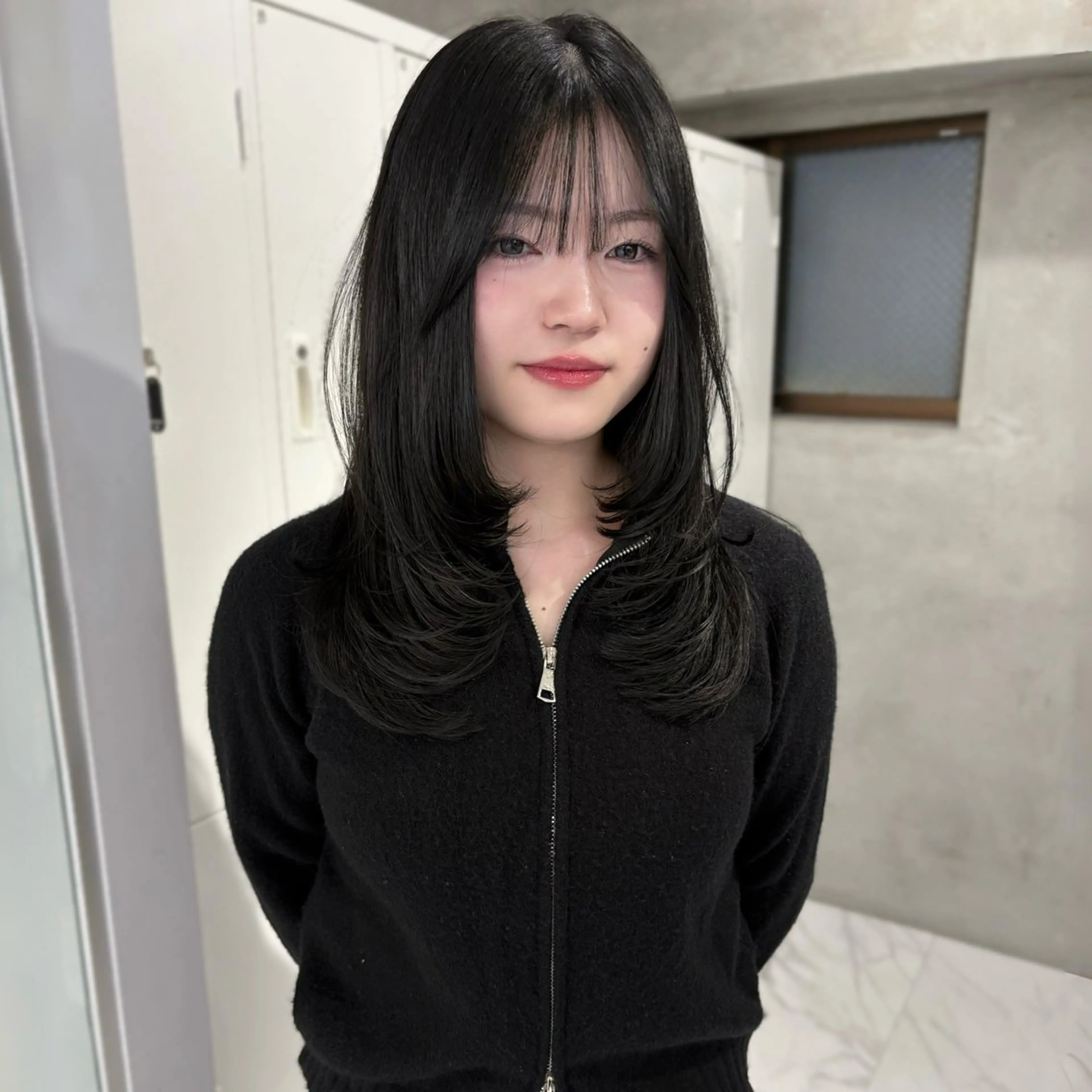 ミディアム カラー 黒髪 レイヤーカット カット ヘアカラー riko/レイヤー/ 艶カラー/ヘアセットのヘアスタイル