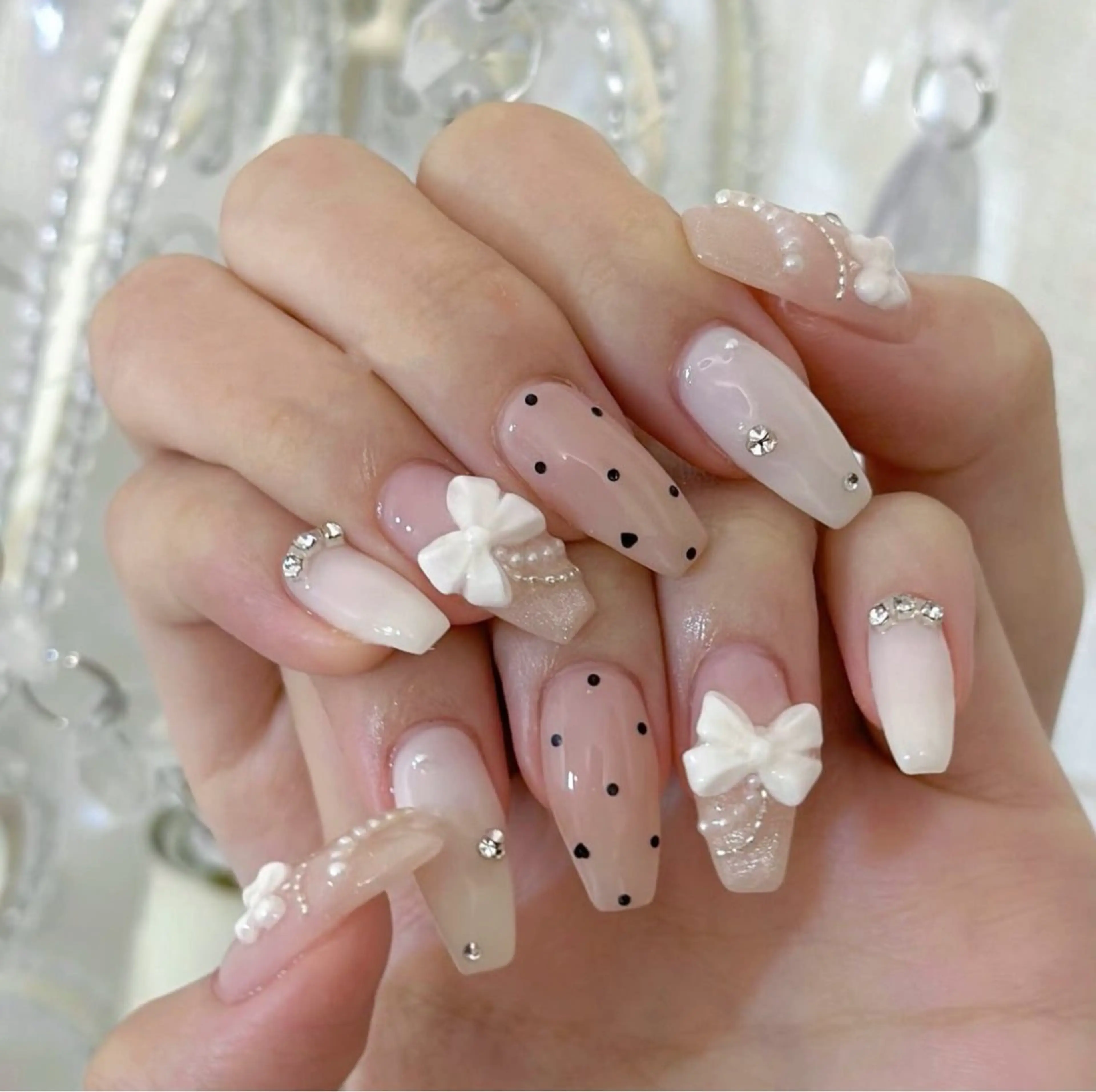 ネイル ハンドネイル ハンドケア UniqueNail 長さだし専門店のネイルデザイン