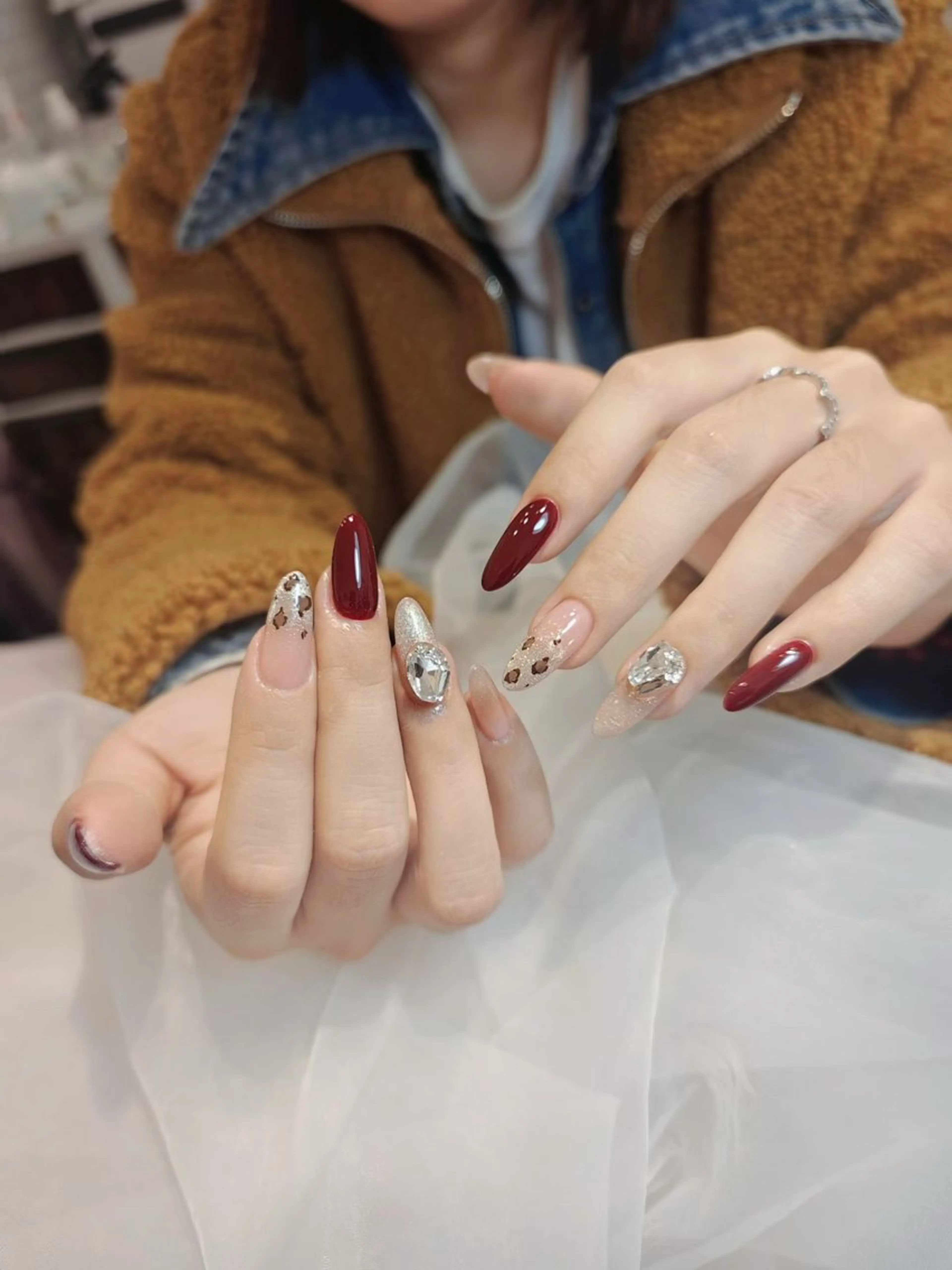 ネイル ハンドネイル 🌈 Laule'aのネイルデザイン