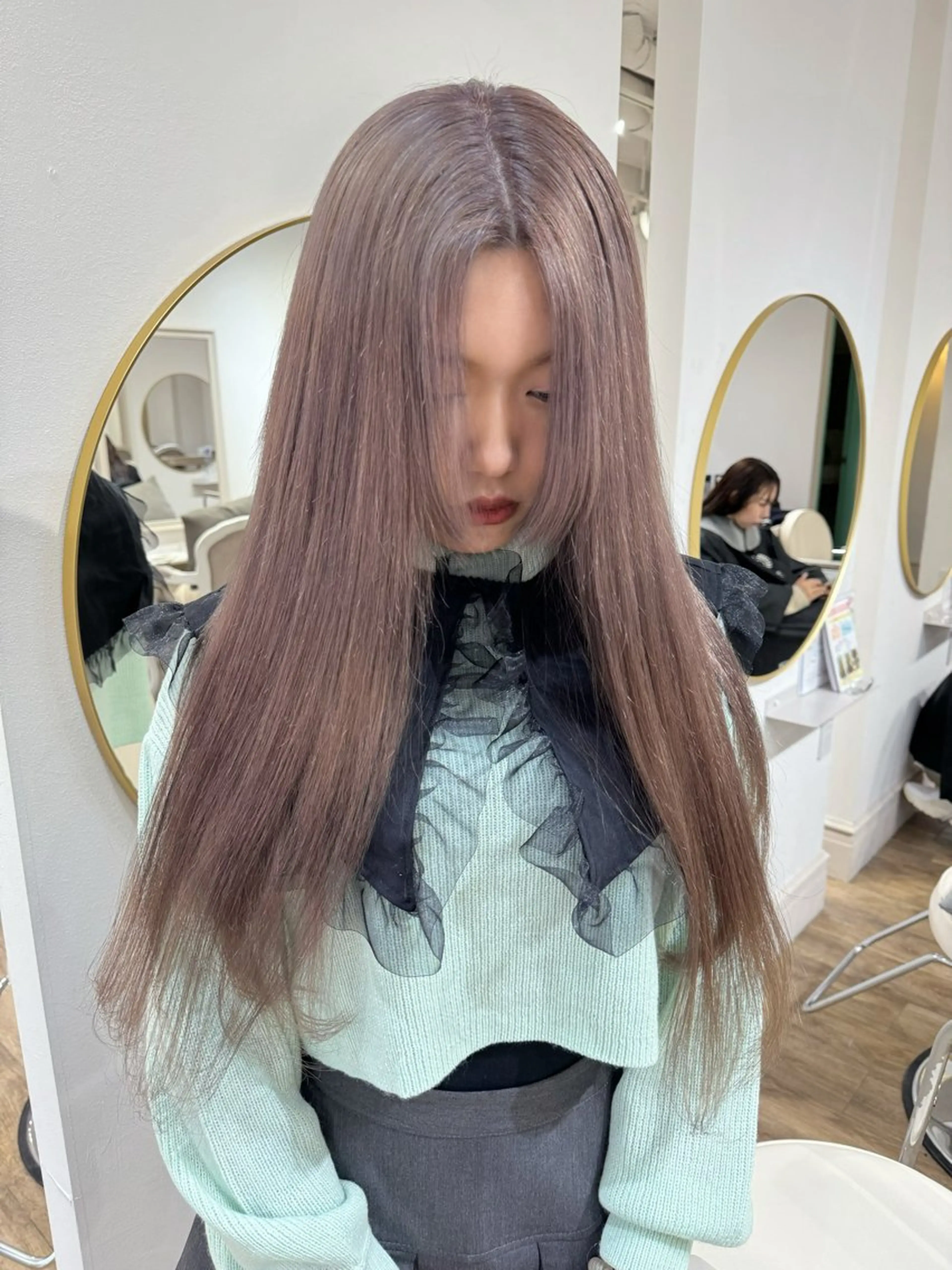 【艶々カラーで色持ちも抜群！🫧🤍】髪質改善ホリスティックイルミナカラー✨✨7種のトリートメント付き💕の写真