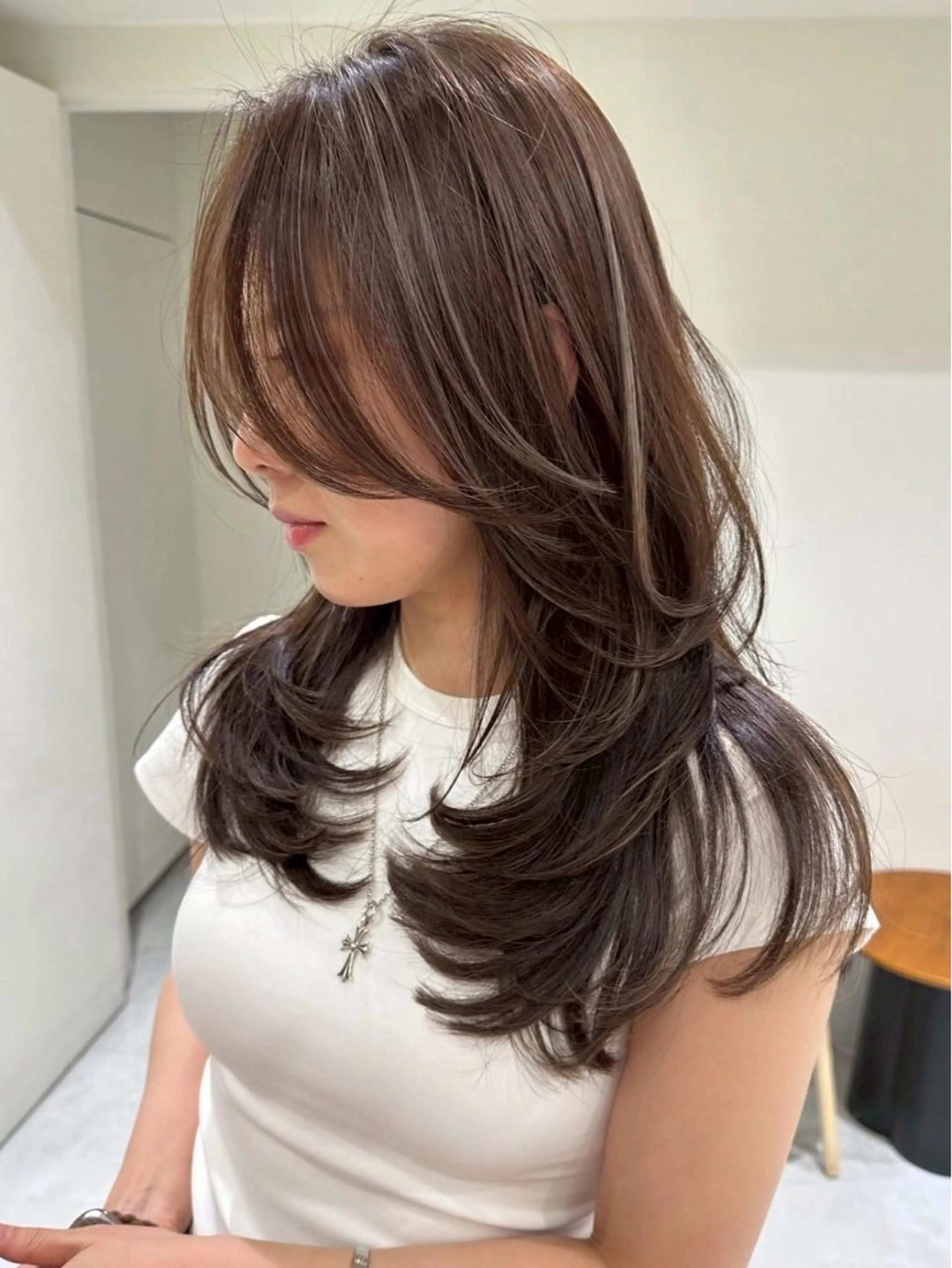 巻いた時に可愛さ倍増♡大人のベージュハイライトの写真