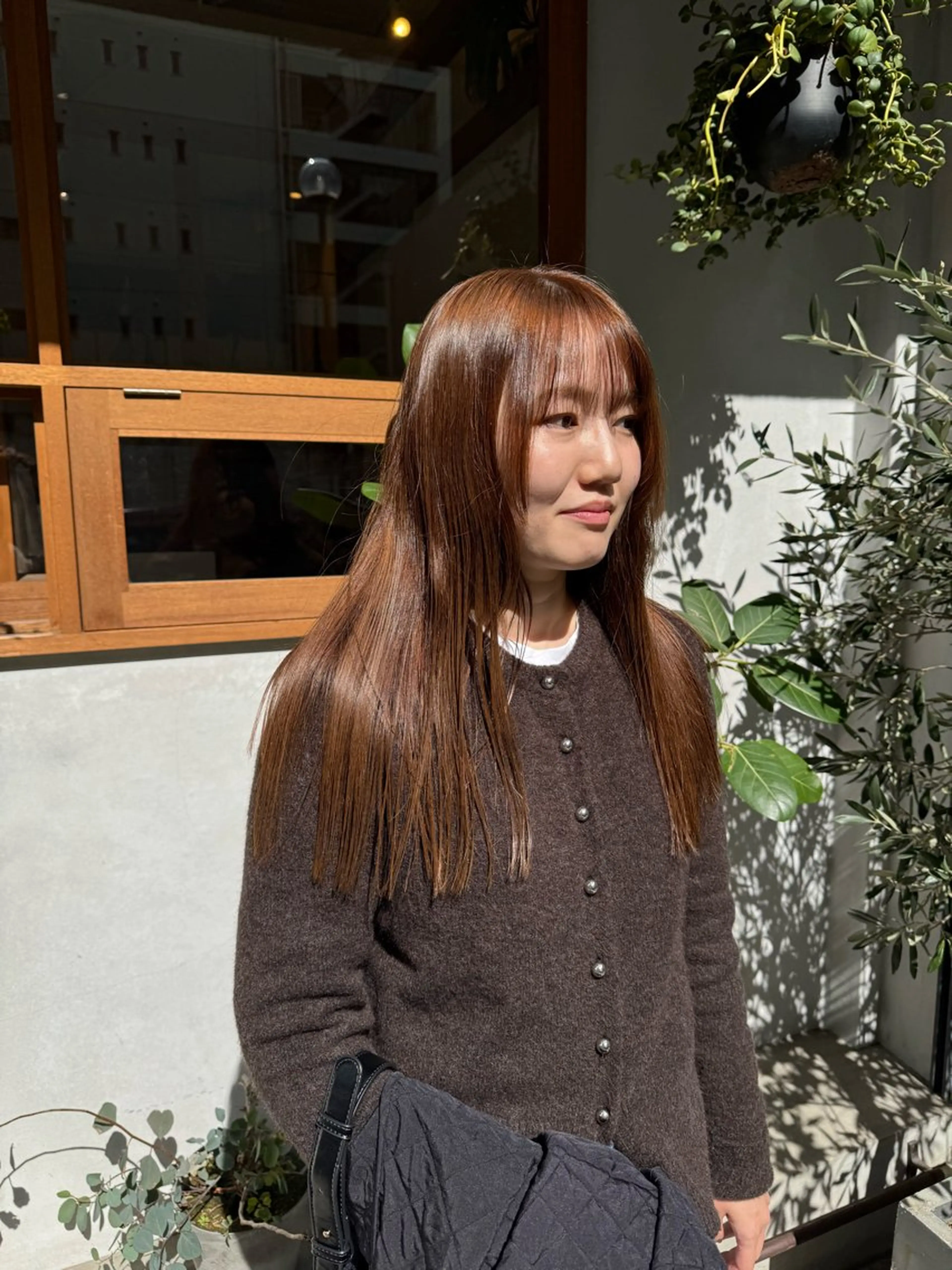 ロング カラー ブラウンカラー くすみブラウン カット ヘアカラー トリートメント ENIF　大島 芽生のヘアスタイル