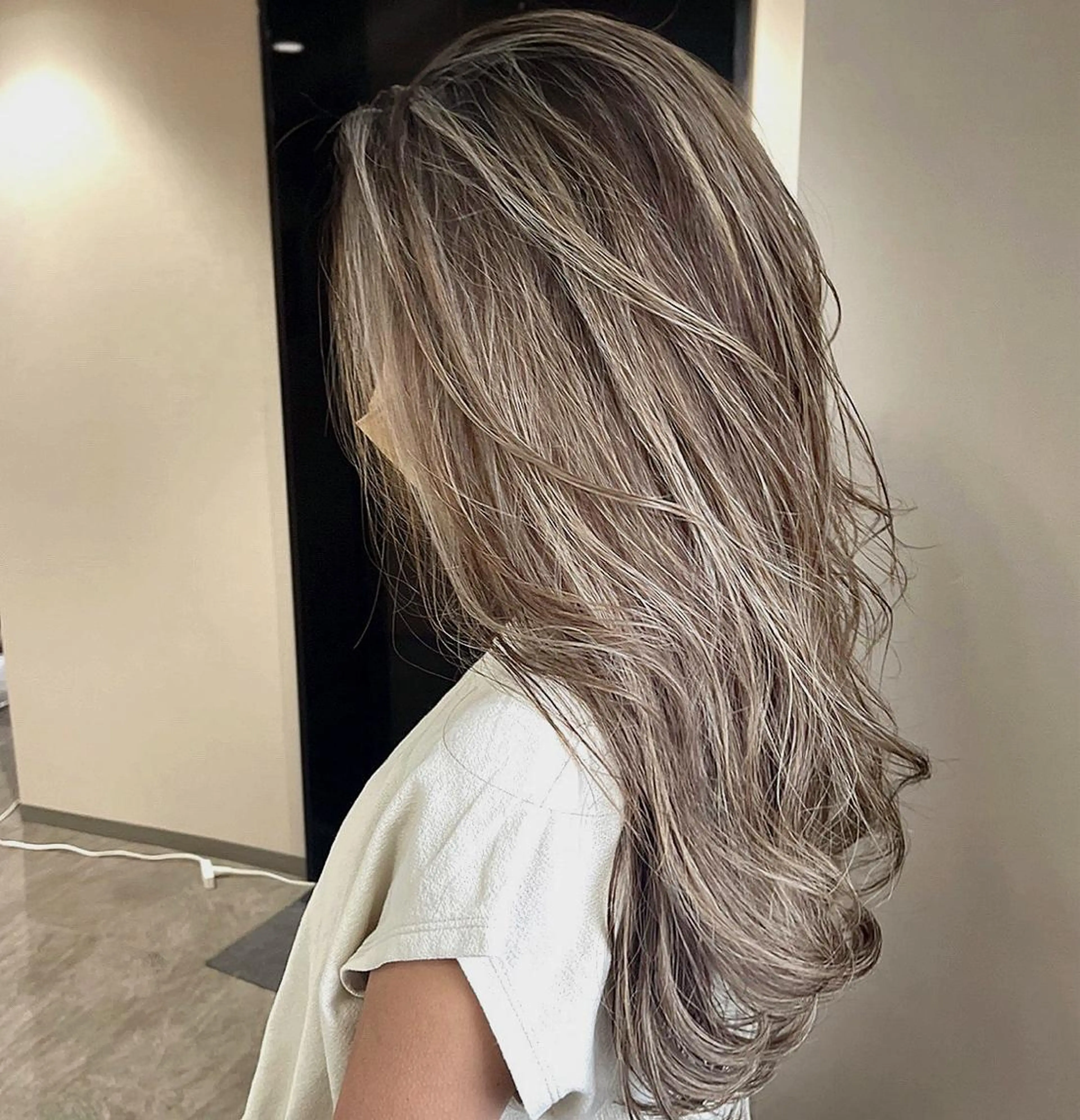 ロング カラー ヘアアレンジ ブリーチ ハイライトカラー ハイライト カット ヘアカラー トリートメント 松井那津子 /ハイライトブリーチのヘアスタイル