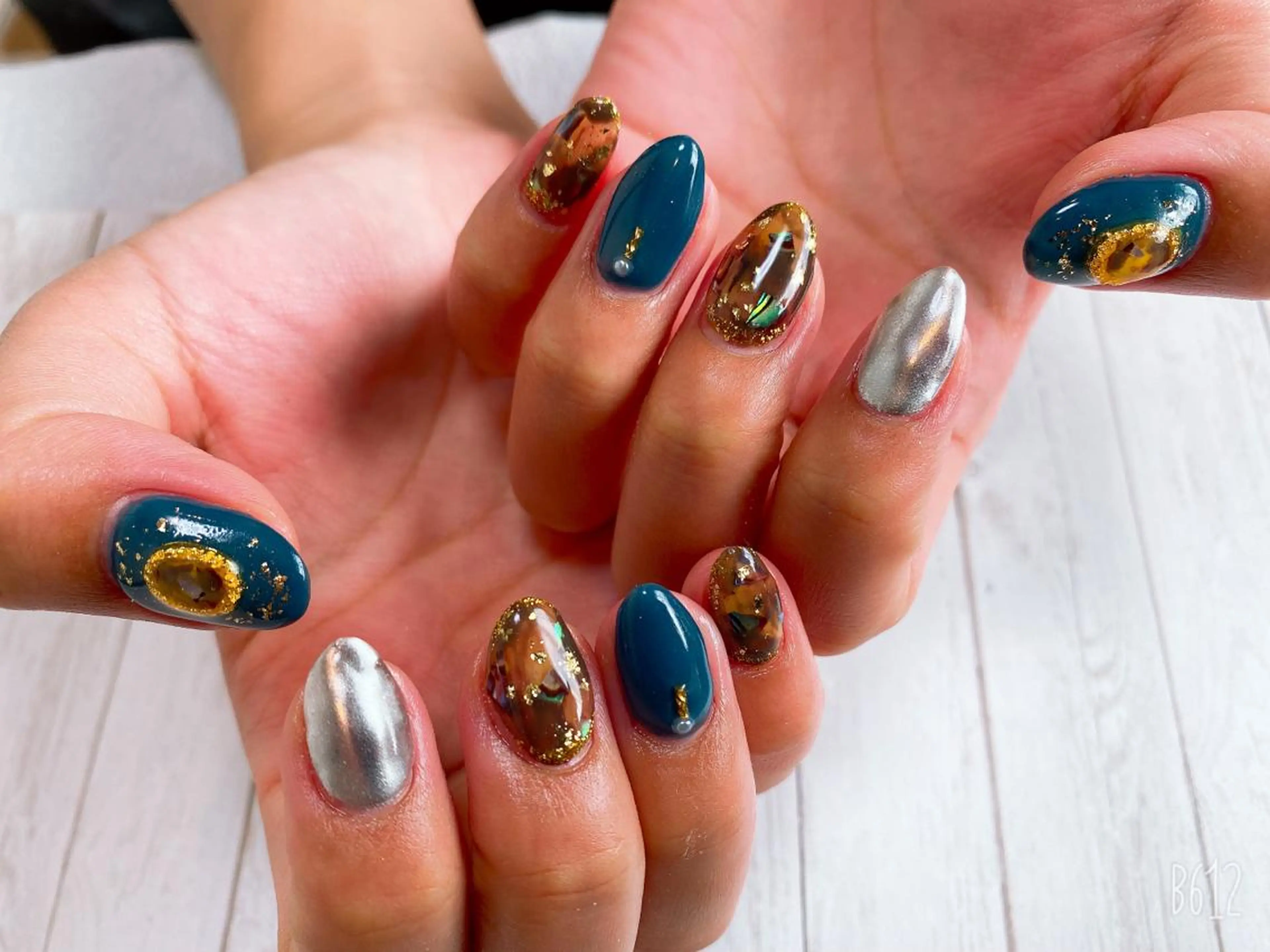 ネイル 古川 真理枝のネイルデザイン