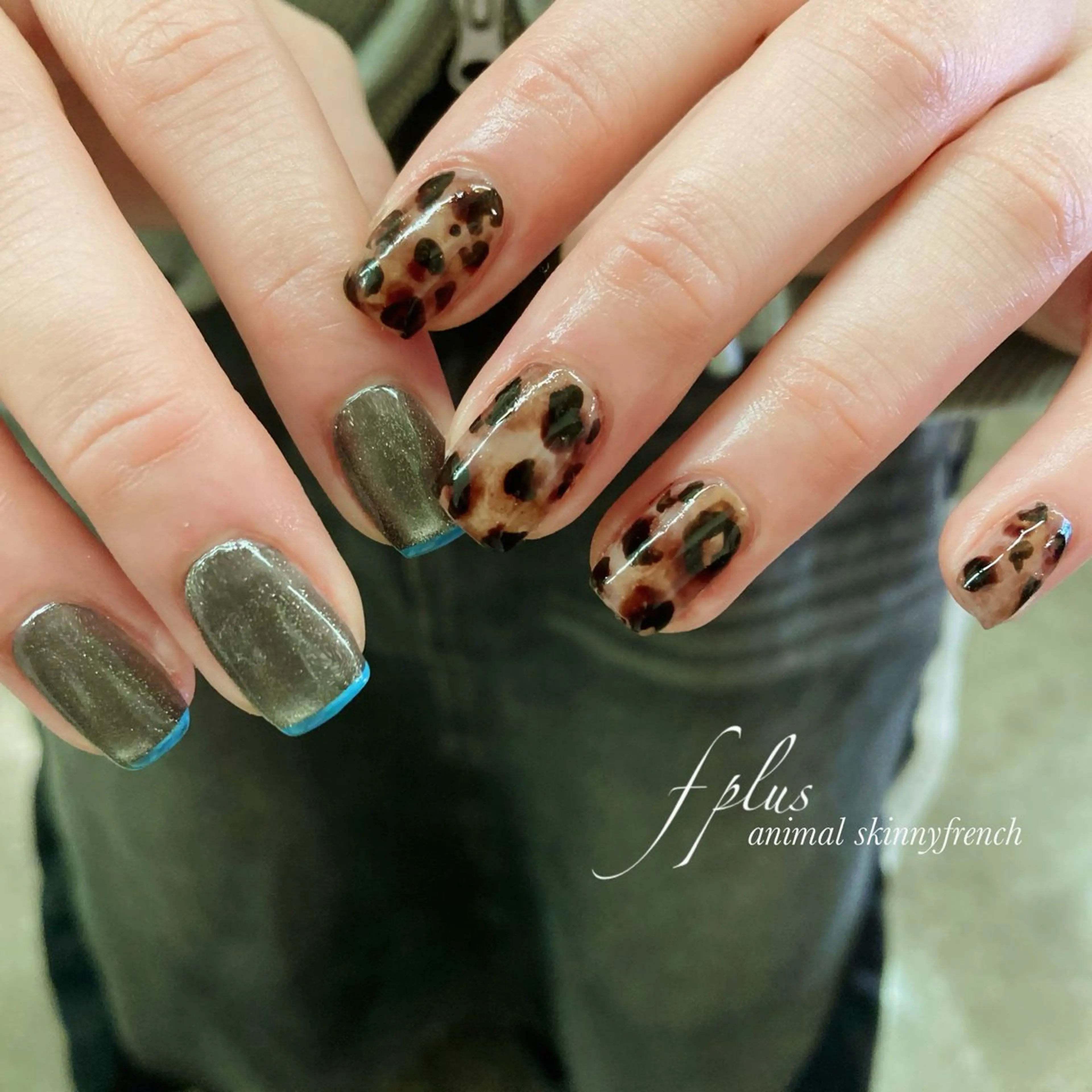 ネイル アニマル柄 ブルー フレンチネイル マグネットネイル 自爪を傷めない 🌷かなこ🌷のネイルデザイン