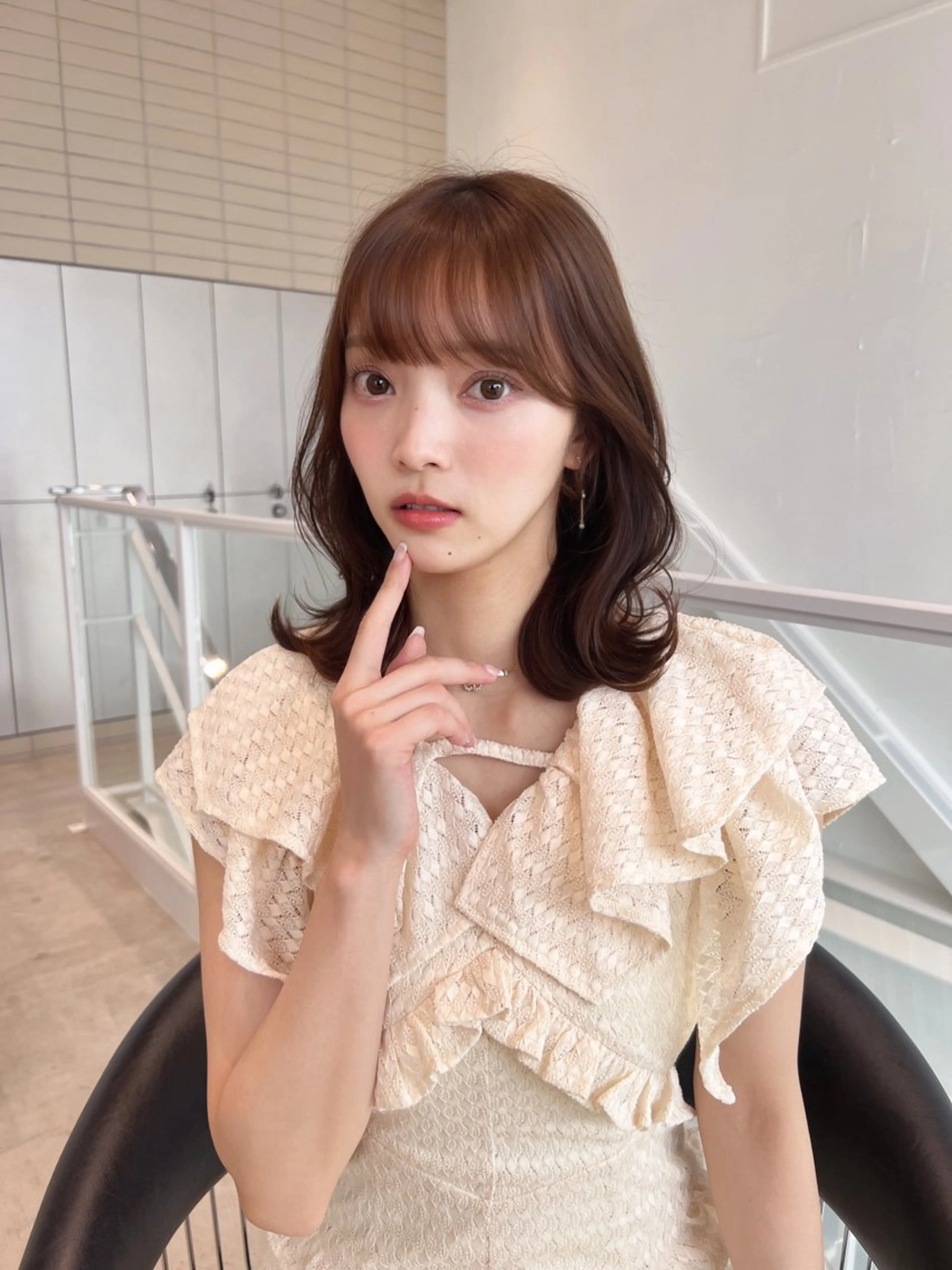 セミロング くびれヘア 韓国風ヘア 🌷透明感カラー🌷 内田零菜のヘアスタイル