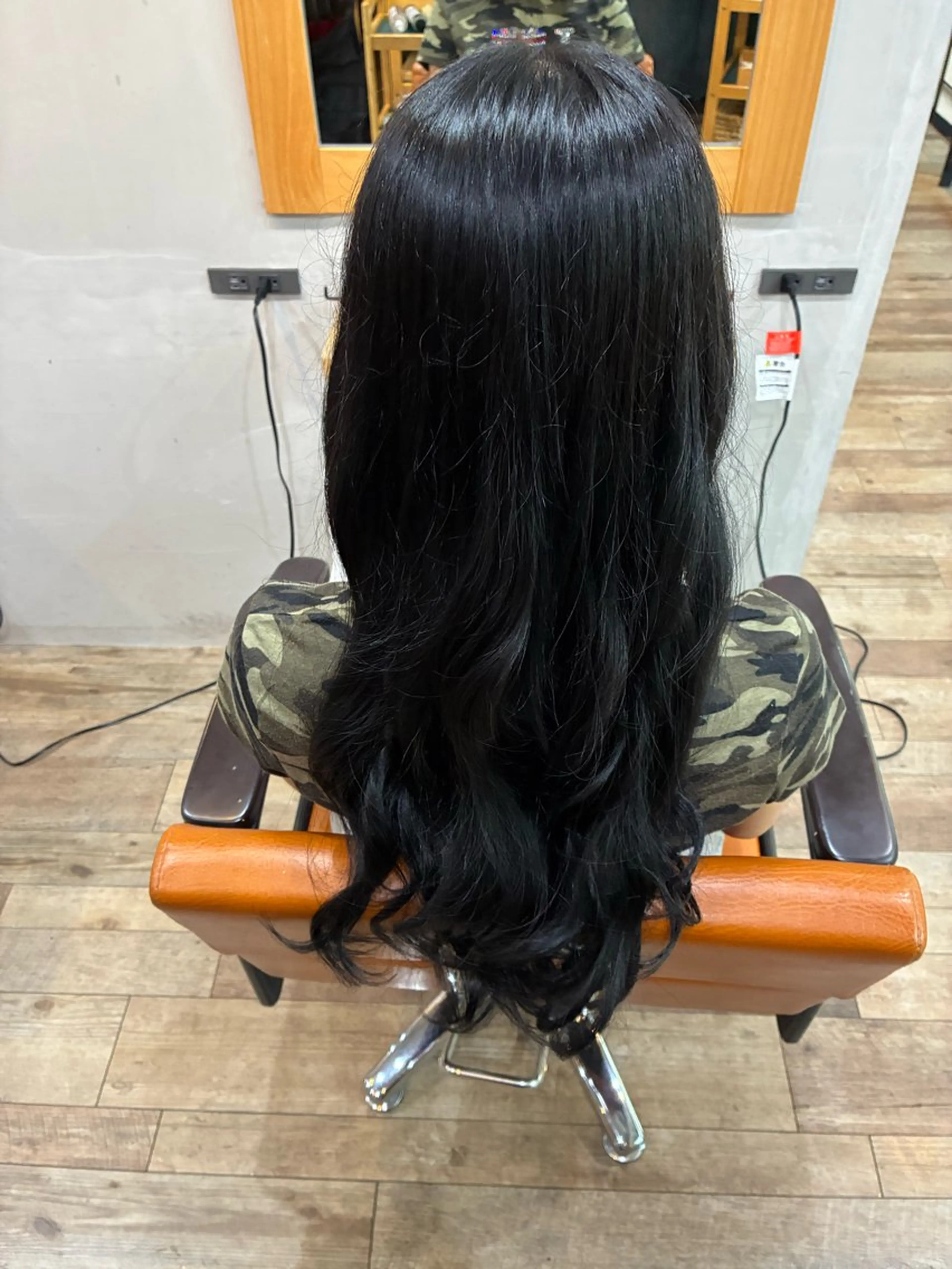 カラー 黒髪 ブルーカラー ブルーブラック ヘアカラー お褒めの口コミ多数✨ 美髪カラー/浦本冴絵のヘアスタイル