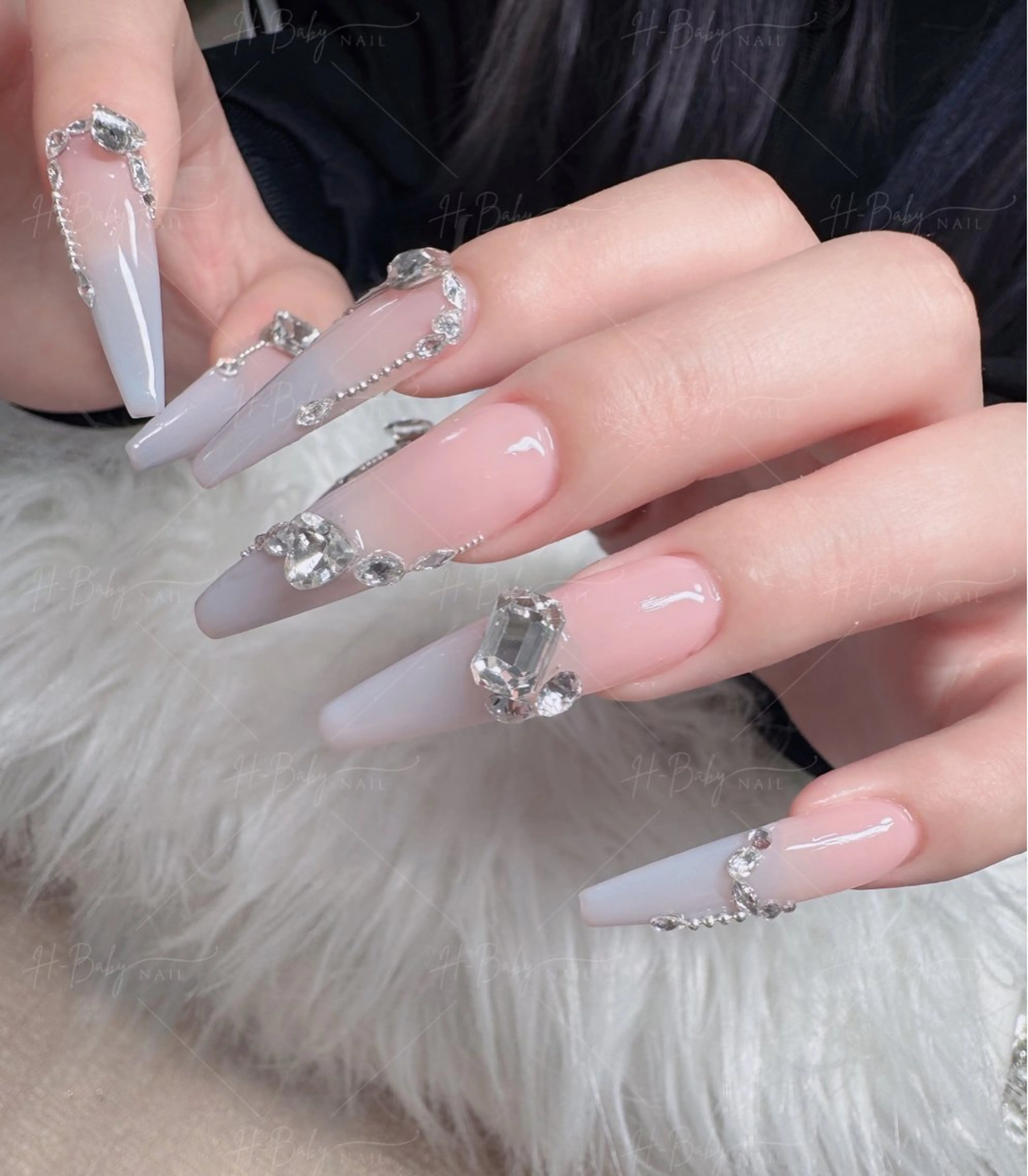 ネイル フレンチネイル ジェルネイル キラキラネイル 韓国ネイル マグネットネイル H.baby Nail Salonのネイルデザイン