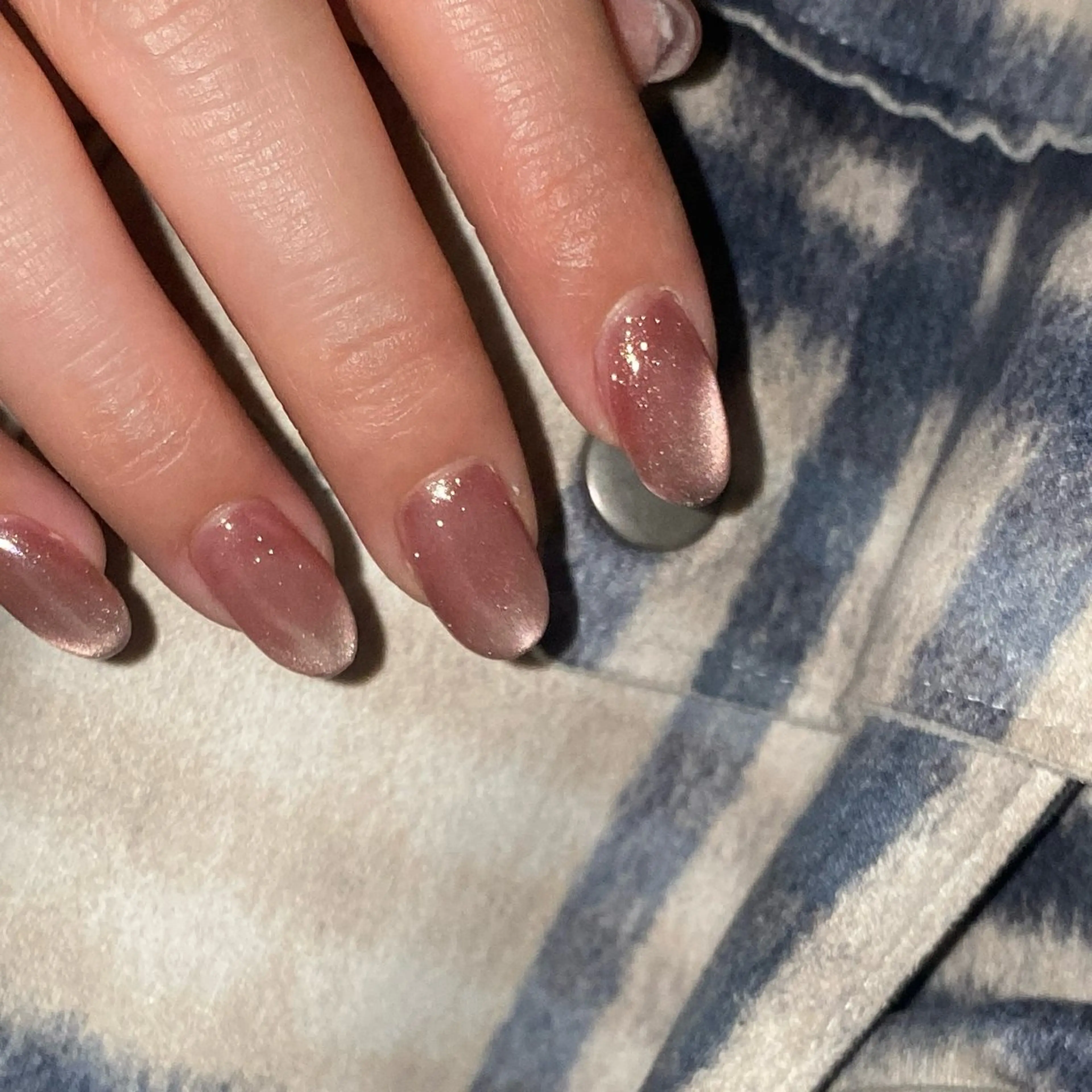 ネイル マグネットネイル Roi〈ロワ〉 Reikaのネイルデザイン