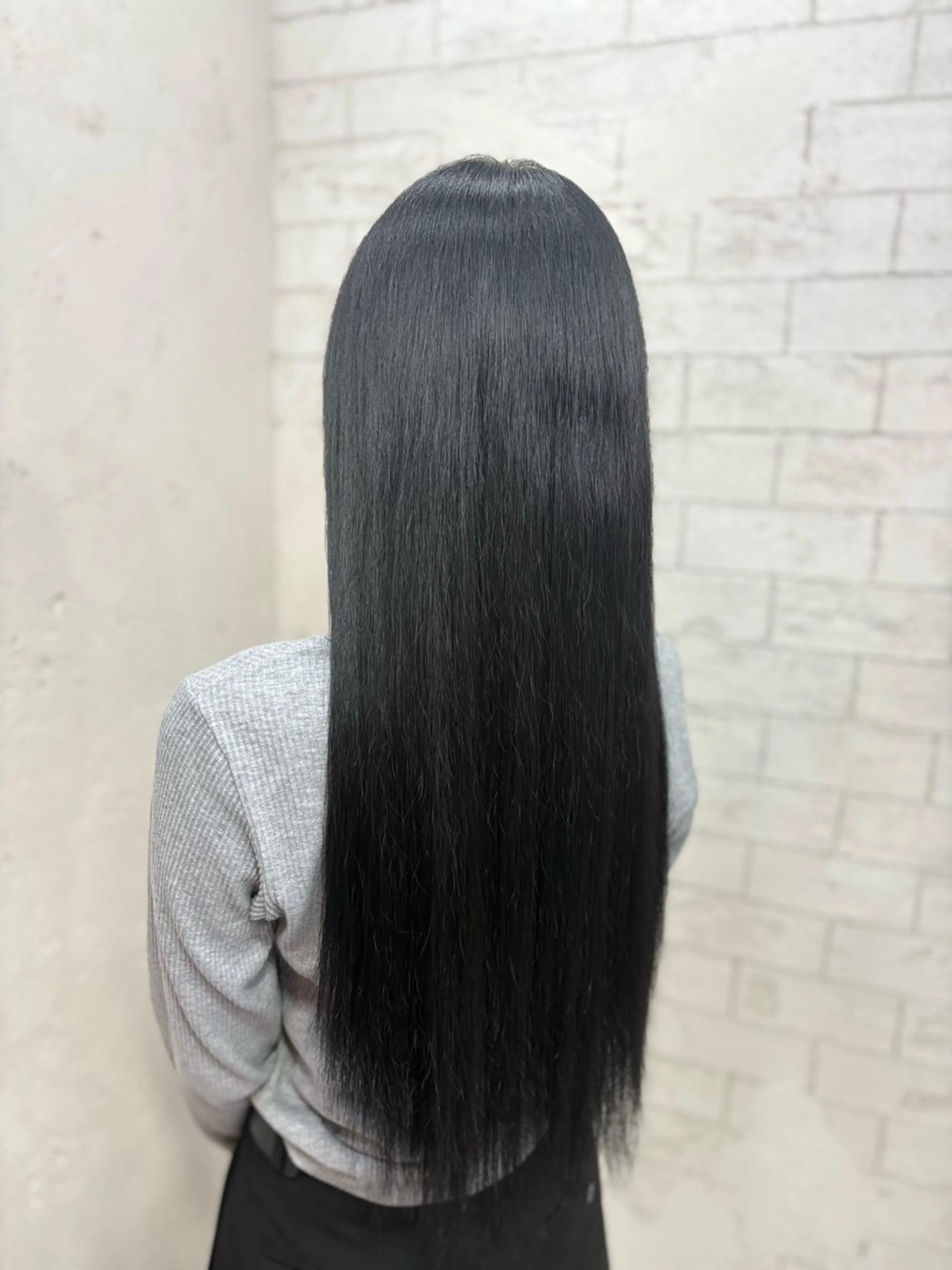 ロング カラー 黒髪 ナチュラルブラック ダブルカラーモデル募 集🎀Ririi🎀のヘアスタイル